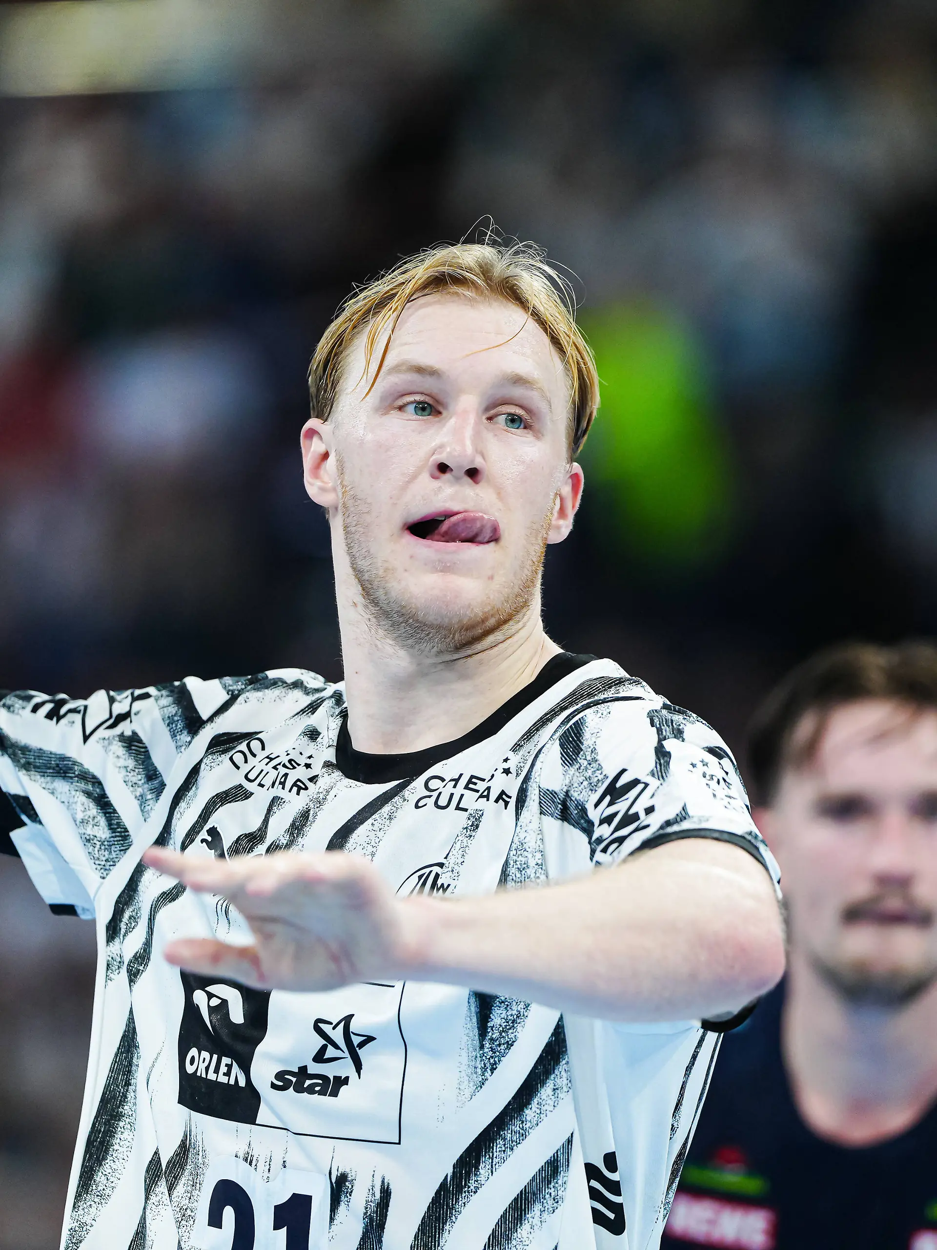 7 Meter Wurf/Tor Eric Johansson THW Kiel, 21 GER, THW Kiel vs. Rhein-Neckar Löwen, Handball, 1. Bundesliga, Spieltag 9, Saison 2026/2027, 15.10.2026 GER, THW Kiel vs. Rhein-Neckar Löwen, Handball, 1. Bundesliga, Spieltag 9, Saison 2026/2027, 15.10.2026 Kiel *** 7-meter throw goal by Eric Johansson THW Kiel, 21 GER, THW Kiel vs. Rhein Neckar Löwen, handball, 1st Bundesliga, Matchday 9, 20262027 season, October 15, 2026, Germany, THW Kiel vs. Rhein Neckar Löwen, Handball, 1st Bundesliga, Matchday 9, 20262027 season, October 15, 2026, Kiel Copyright: xEibner-Pressefoto/MarcelxvonxFehrnx EP_MFN