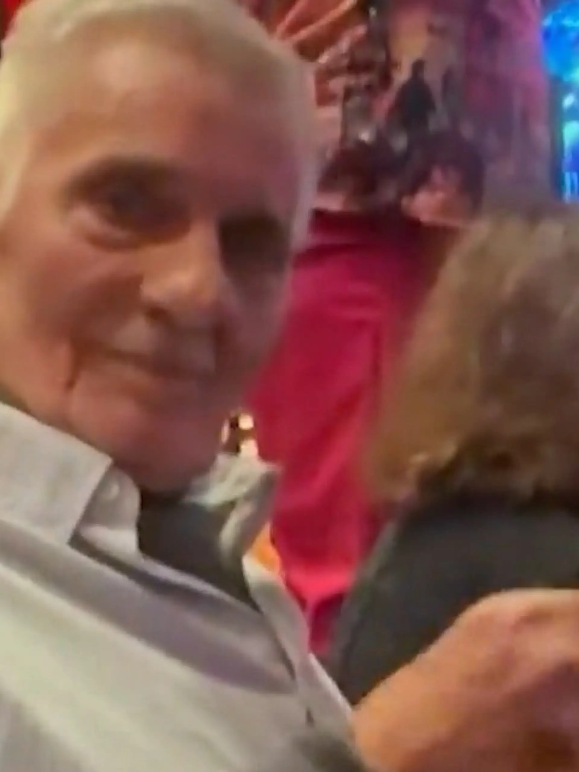 Bild zu: "Nach Herzproblemen! Heinz Hoenig feiert 75. Geburtstag auf der Reeperbahn"
