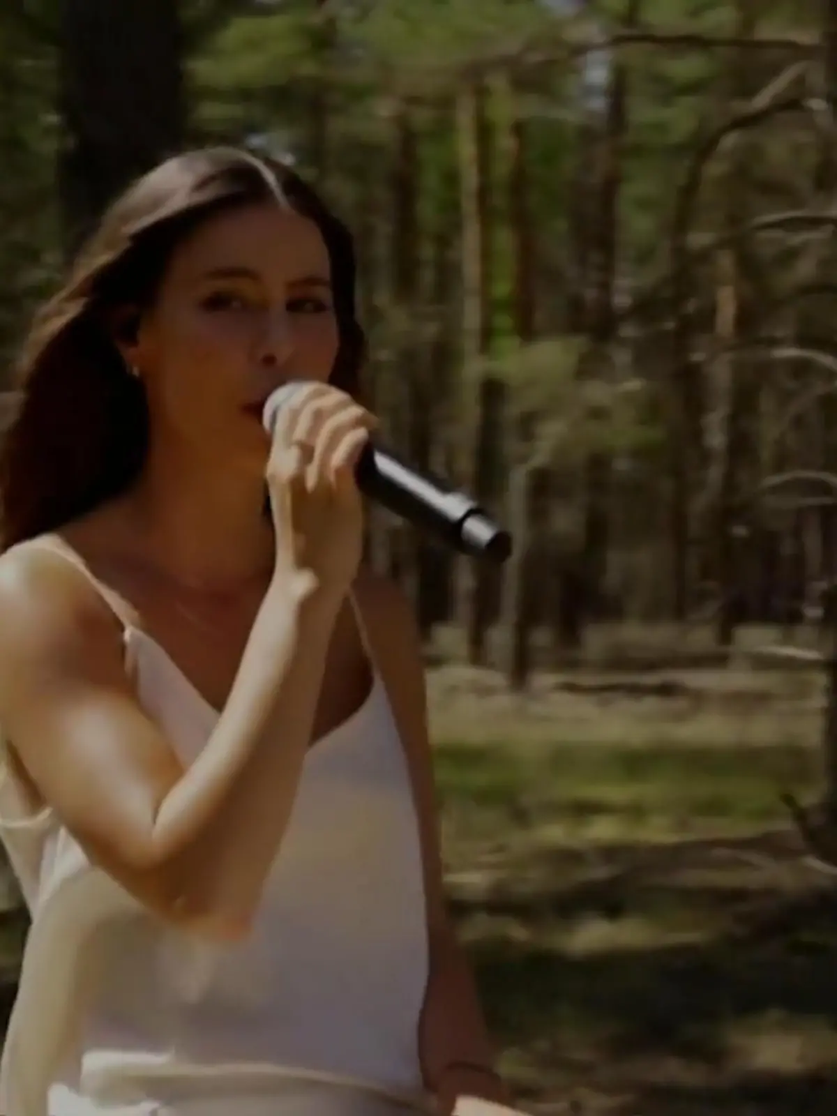 Bild zu: "Lena Meyer-Landrut feiert ihr Bühnen-Comeback als Mutter"