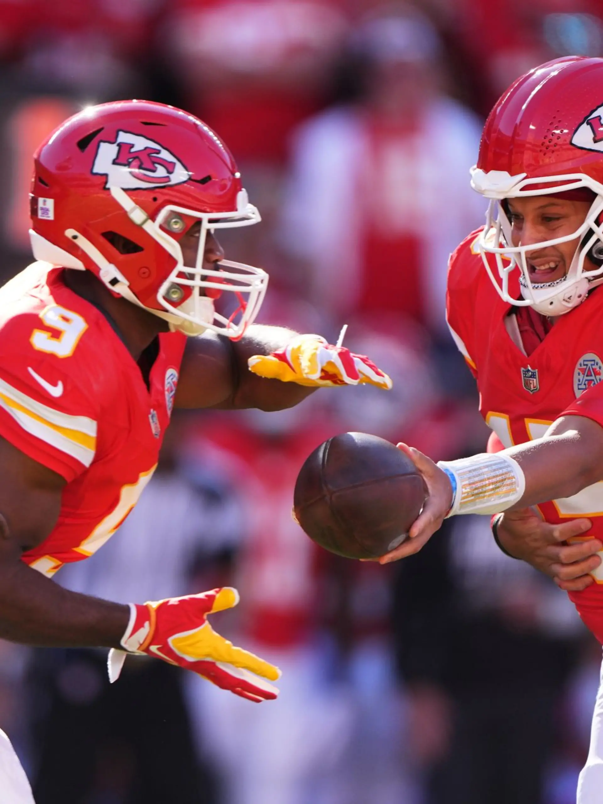 Bild zu: "Chiefs in NFL weiter ungeschlagen - Chargers noch ohne Sieg"