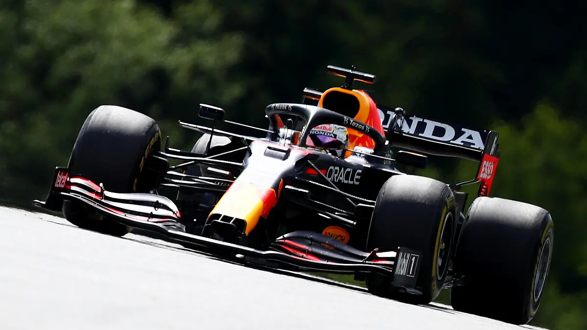 Formula One F1 - Steiermark Grand Prix - Red Bull Ring, Spielberg, Styria, Austria - June 27, 2021 Red Bull's Max Verstappen in action during the race REUTERS/Lisi Niesner