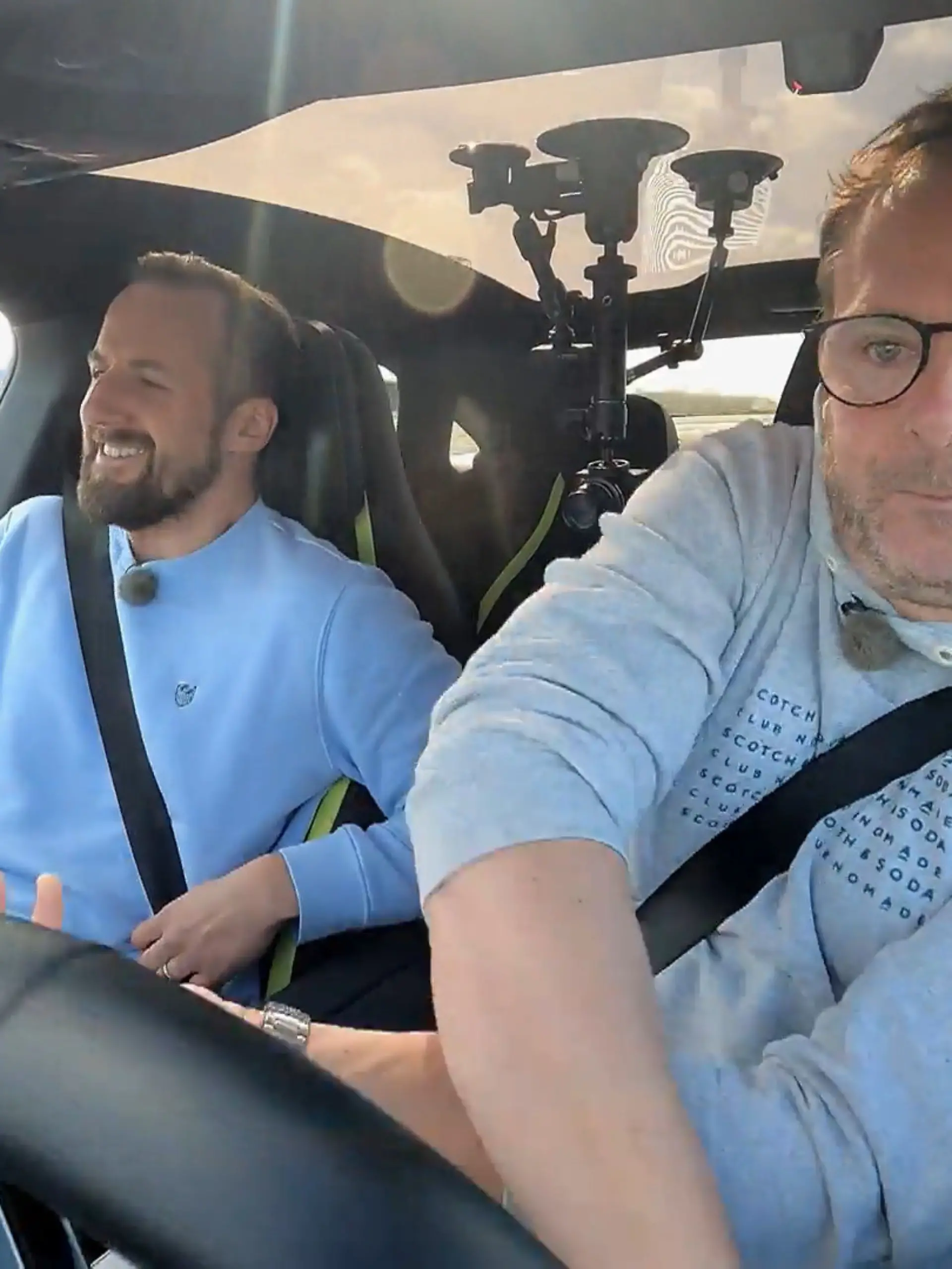 Bild zu: "Mercedes CLA oder Tesla Model 3: Wer gewinnt den Bremstest?"