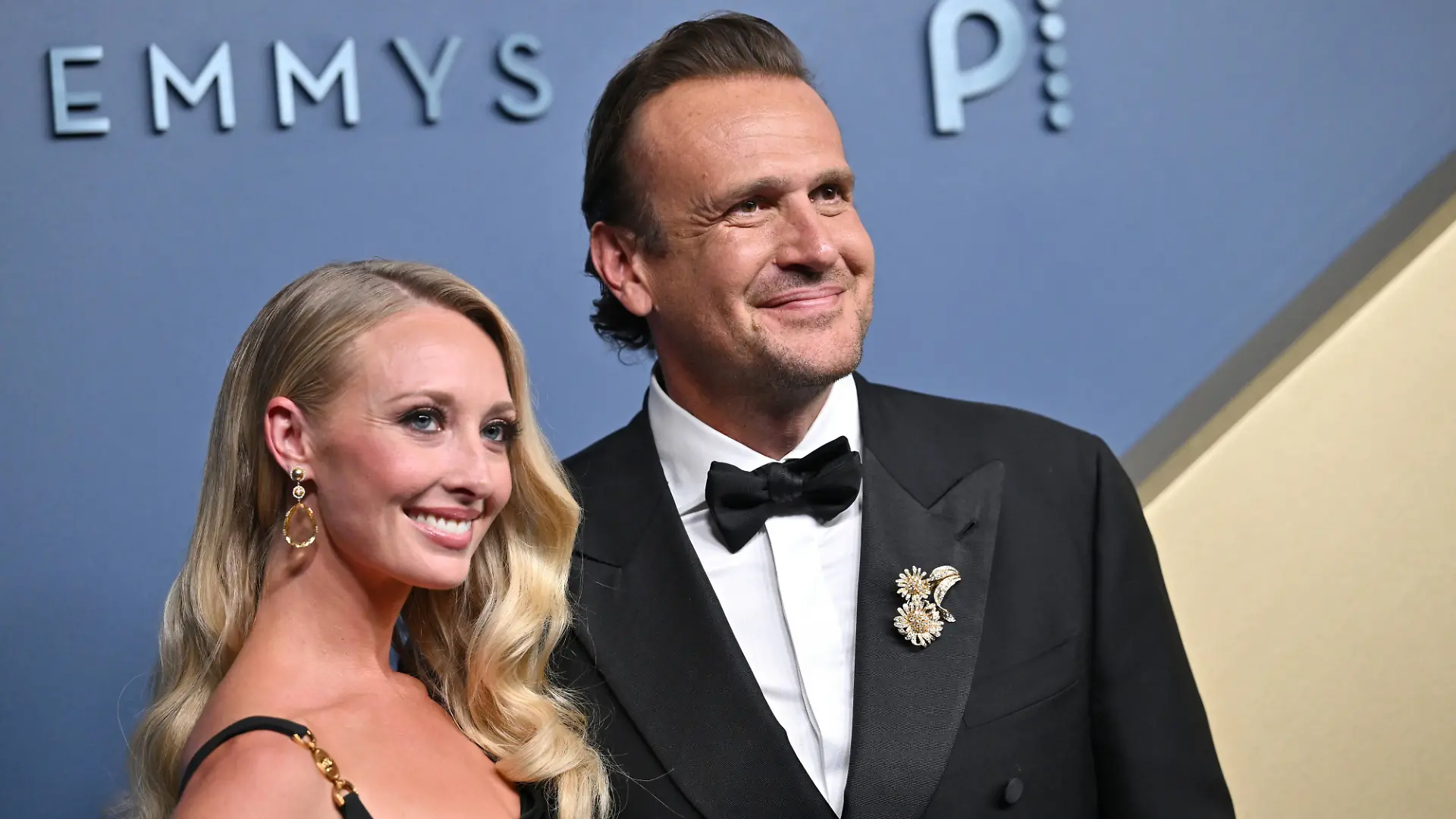 Kayla Radomski and Jason Segel arrive for the 78th annual Primetime Emmy Awards at the Peacock Theater in Los Angeles on Monday, September 14, 2026. PUBLICATIONxNOTxINxUSA LAP20260914675 CHRISxCHEW