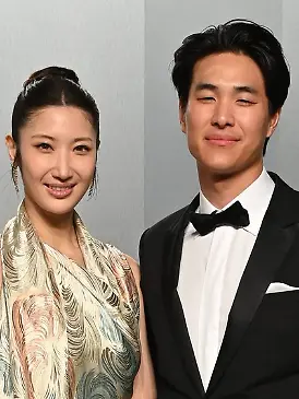 Ejae und Sam Kim heirateten in Designer-Looks.