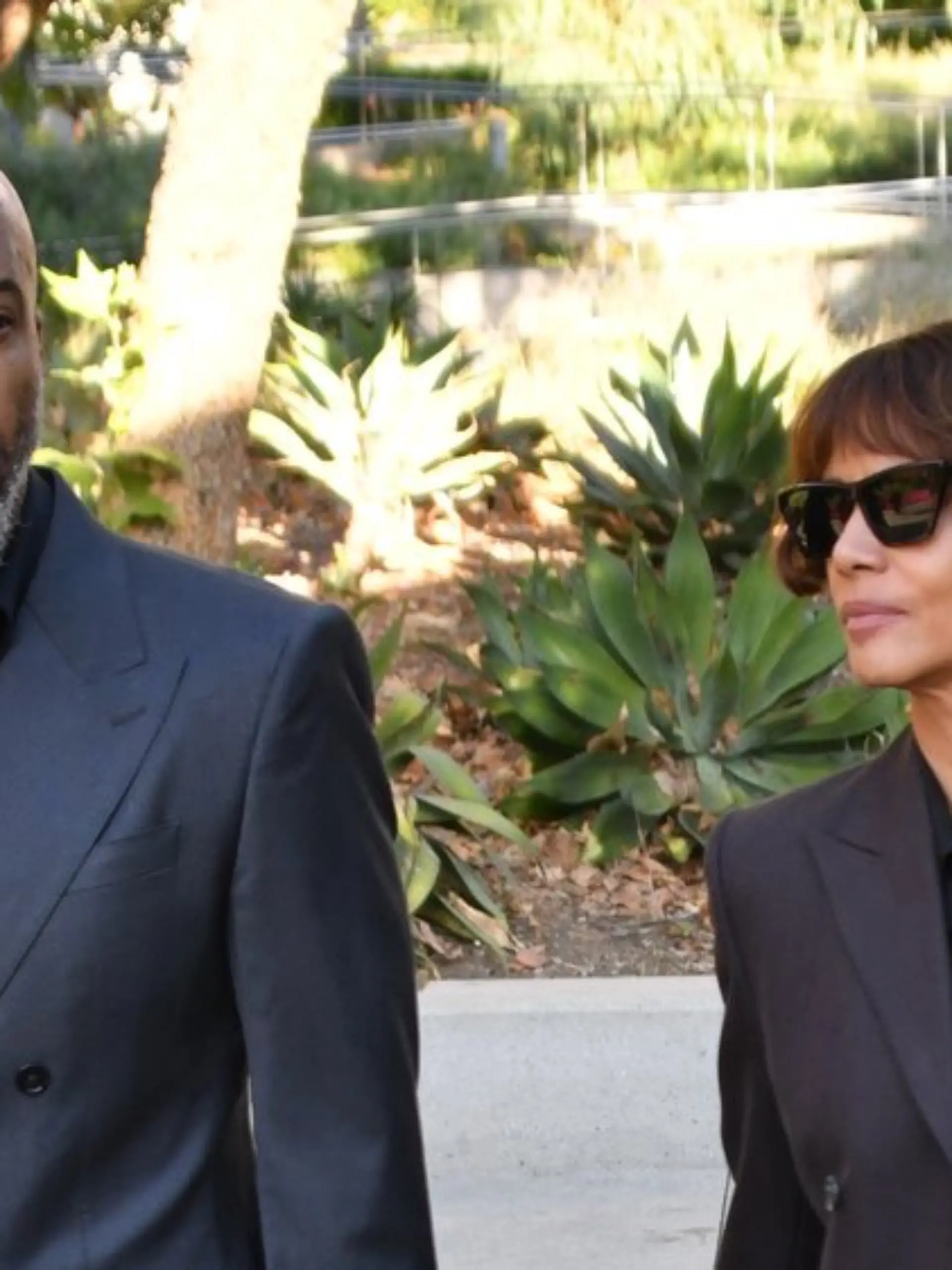 Halle Berry und ihr Verlobter Van Hunt am Montag vor dem Gericht in Los Angeles.