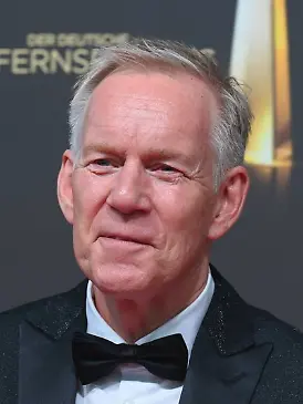 Johannes B. Kerner ist der Gaststar in einem neuen TikTok seiner Tochter.