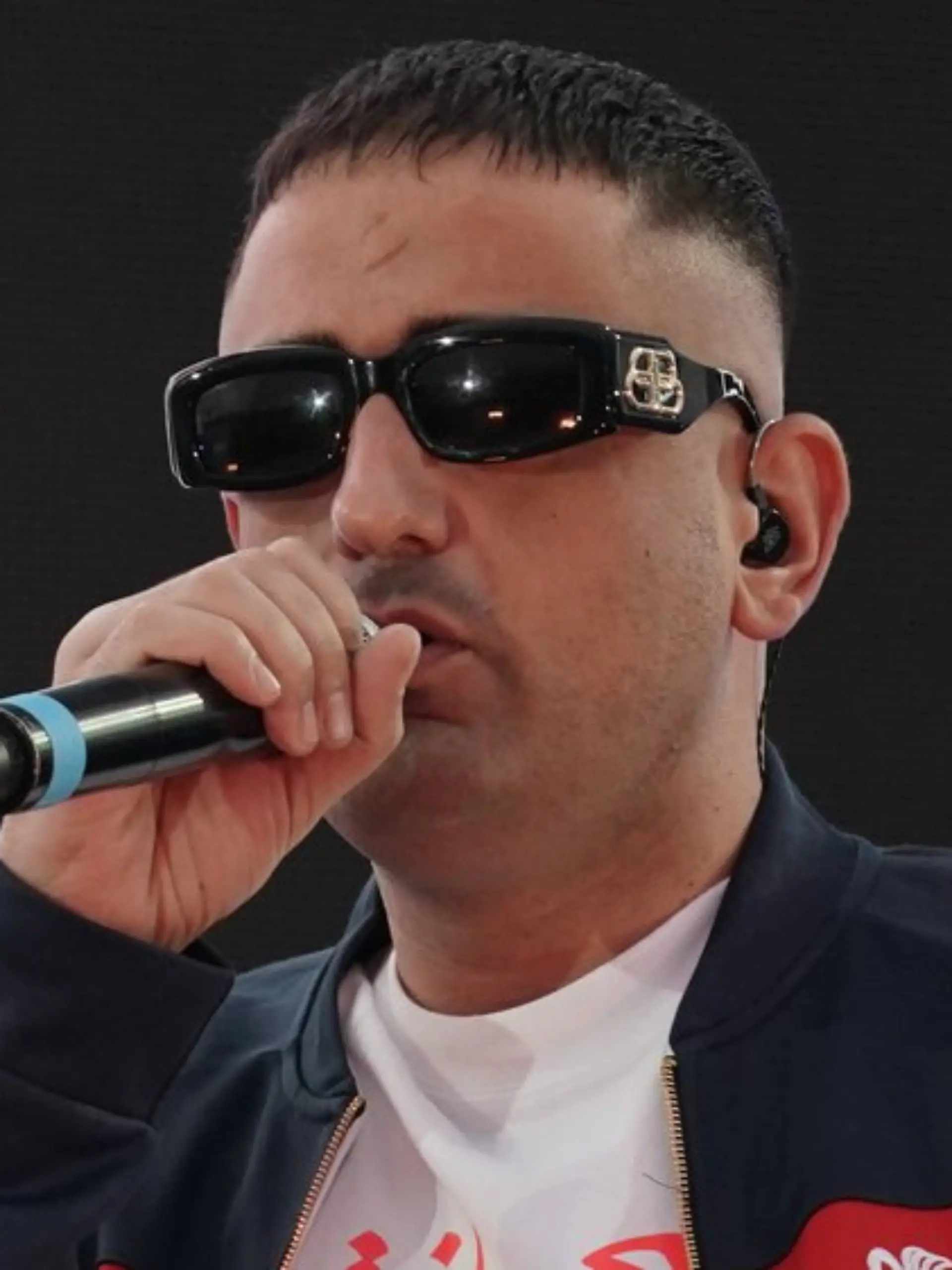 Haftbefehl musste kürzlich Konzerte absagen. Jetzt ist der Rapper in einer Reha-Klinik.
