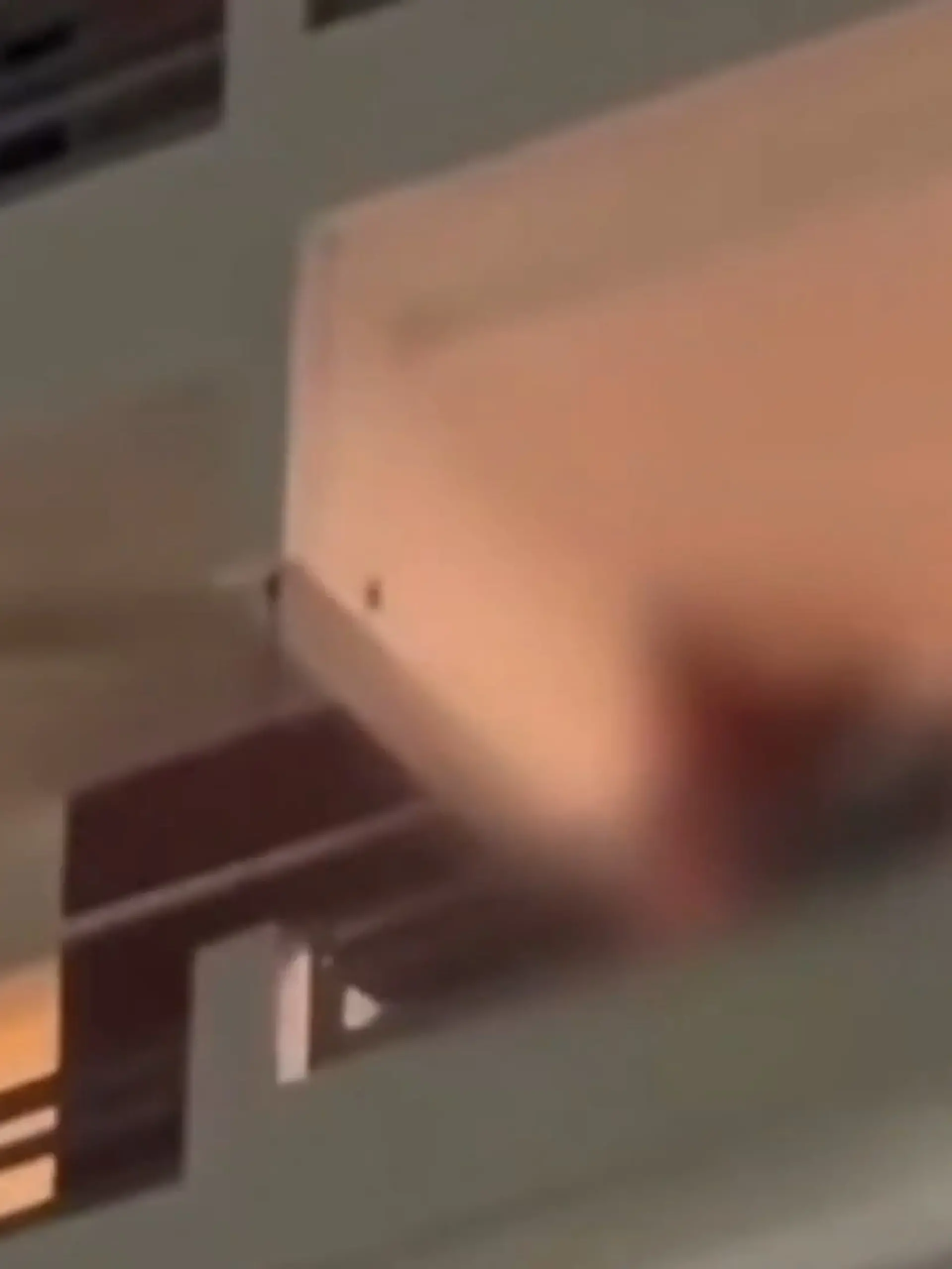 Bild zu: "Sex auf dem Hotelbalkon! Paar schiebt Freiluft-Nummer – und alle schauen zu!"