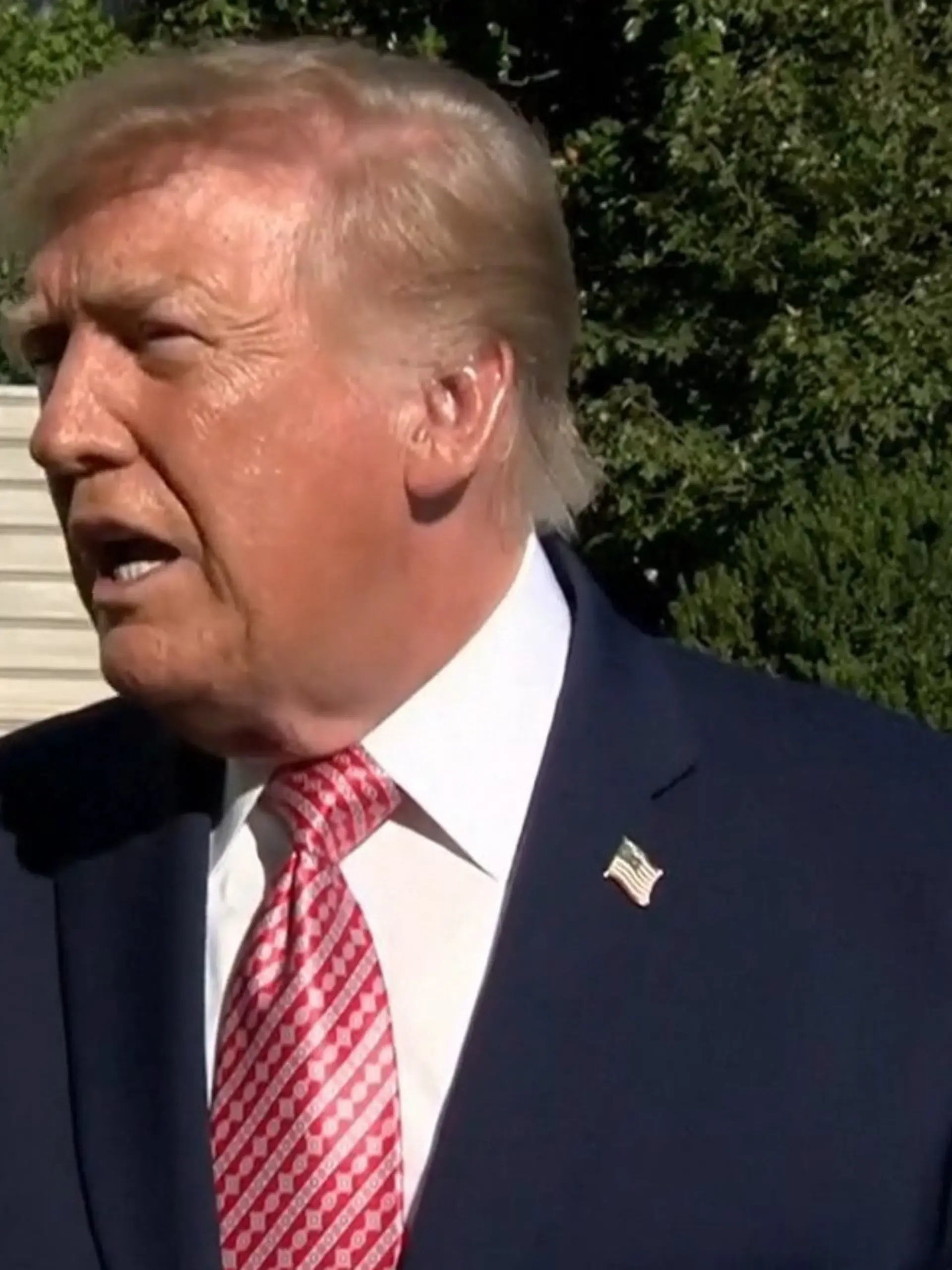 Bild zu: "Donald Trump zofft sich mit Selenskyj – wegen Waffenlieferungen!"