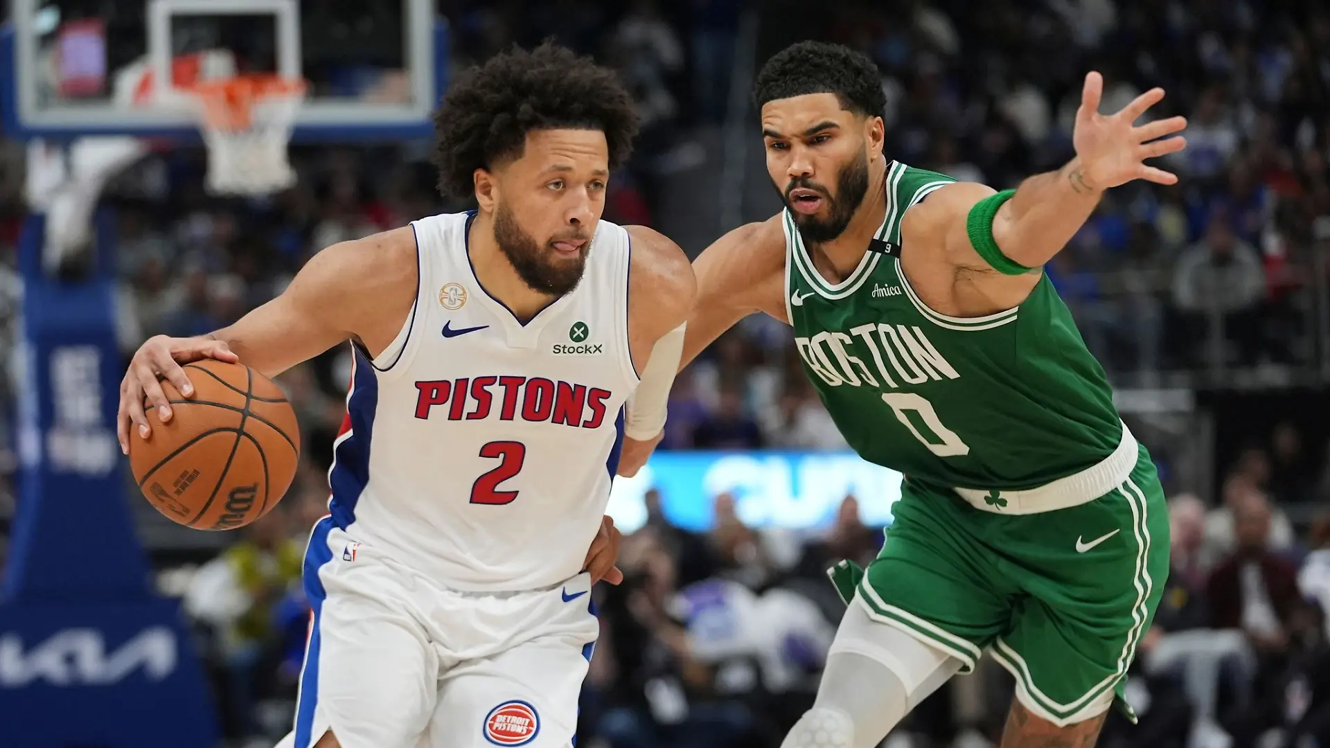 Cade Cunningham (l) führte die Pistons zu einem Comeback-Sieg gegen Boston.
