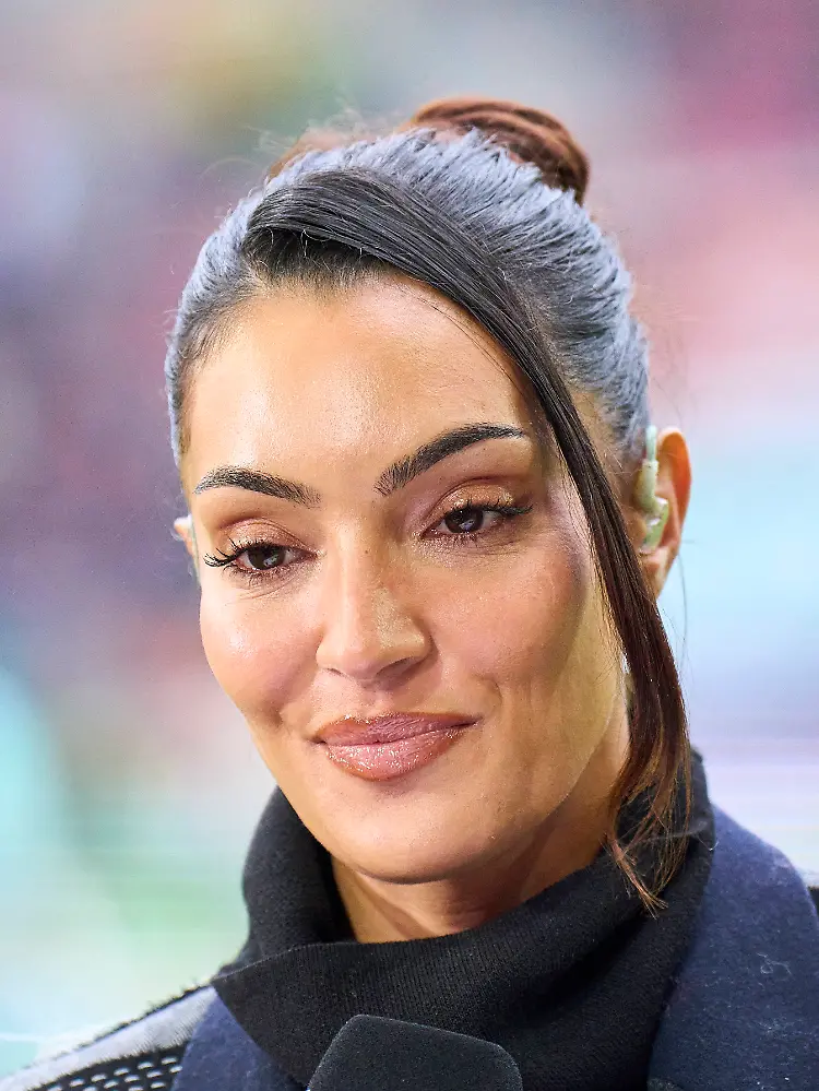 Bild zu: "Moderatorin Valentina Maceri verrät besonderen Wontorra-Moment"