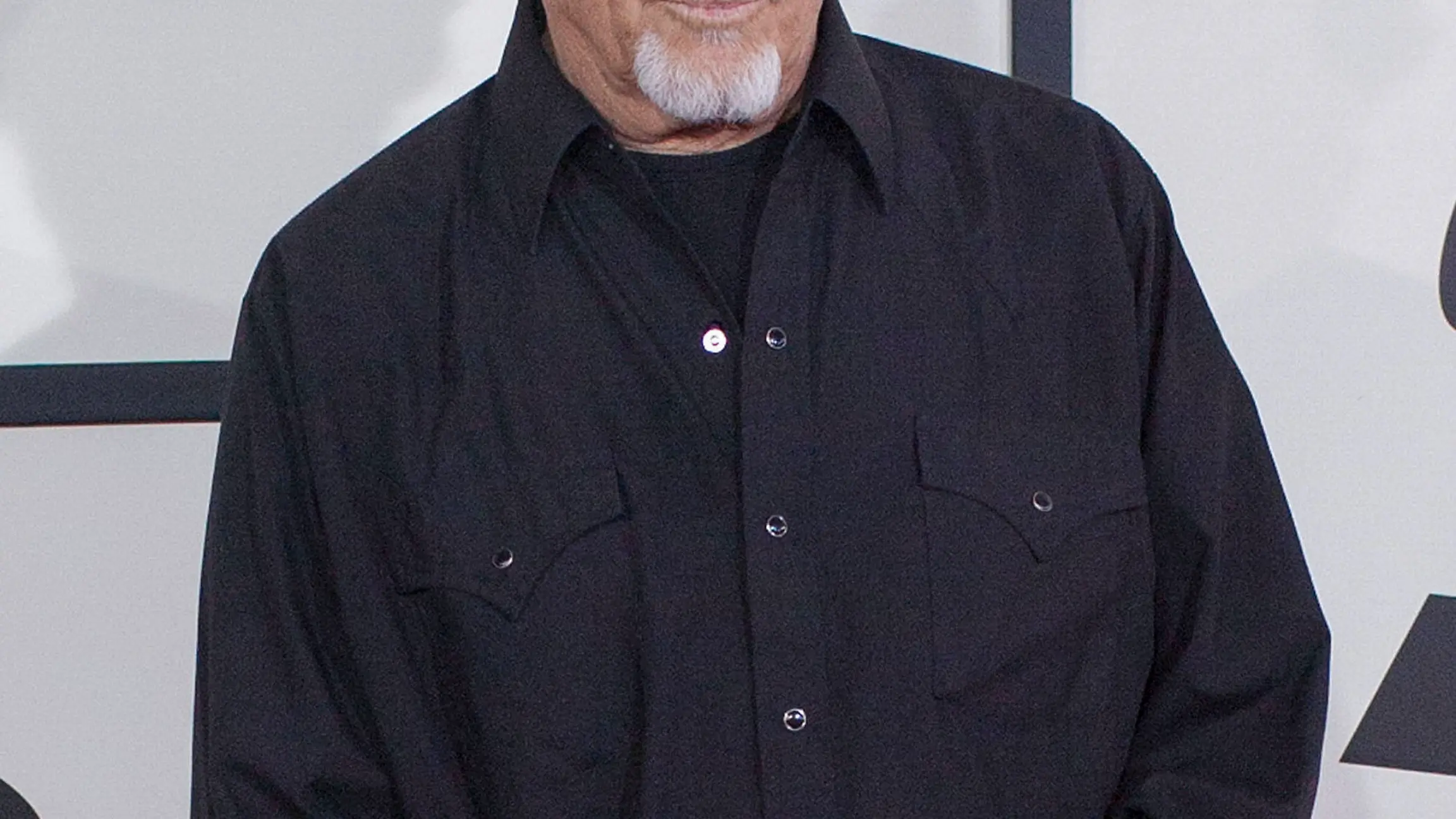 October 1, 2024, Los Angeles, California, USA: Kris Kristofferson, idol of Country music and the movies, died Saturday at home in Maui, Hawaii. He was 88. FILE PHOTO: Kris Kristofferson on the red carpet of the 56th Grammy Awards at the Staples Center in Los Angeles, California, Sunday January 26, 2014. ARMANDO ARORIZO/PI Los Angeles USA - ZUMAp124 20241001_zaa_p124_050 Copyright: xArmandoxArorizox