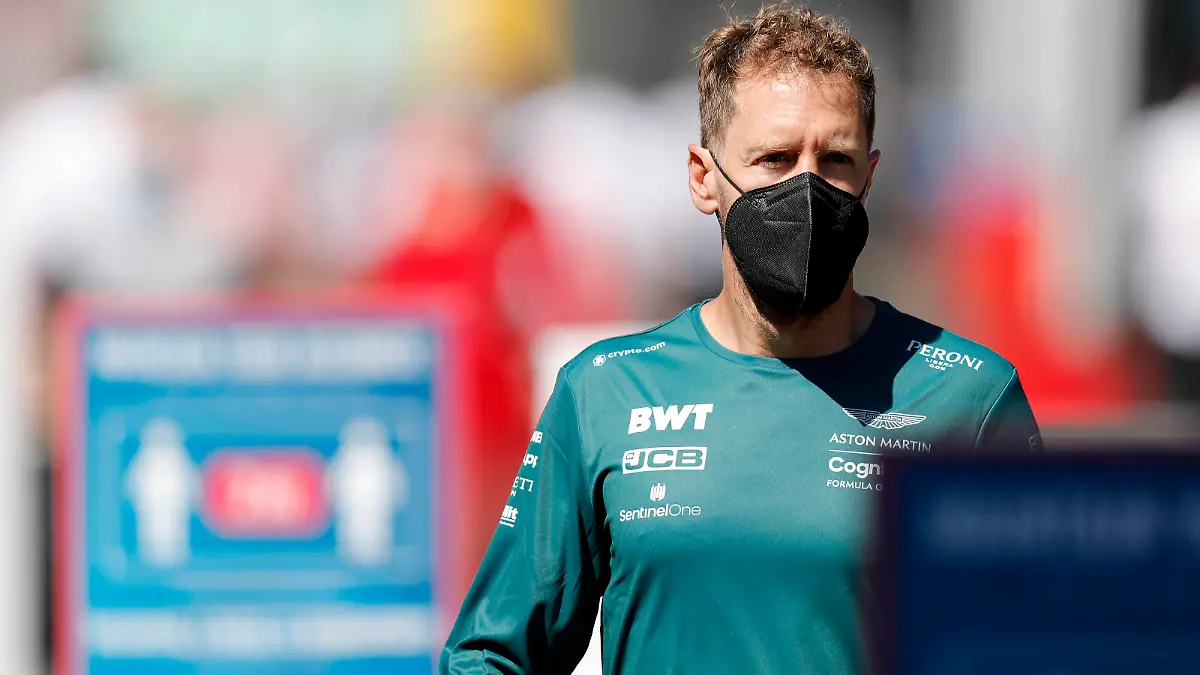 Formula 1 2021: Styrian GP RED BULL RING, AUSTRIA - JUNE 26: Sebastian Vettel, Aston Martin during the Styrian GP at Red Bull Ring on Saturday June 26, 2021 in Spielberg, Austria. Photo by Glenn Dunbar / LAT Images Images PUBLICATIONxINxGERxSUIxAUTxHUNxONLY GP2108_072408_69I1637