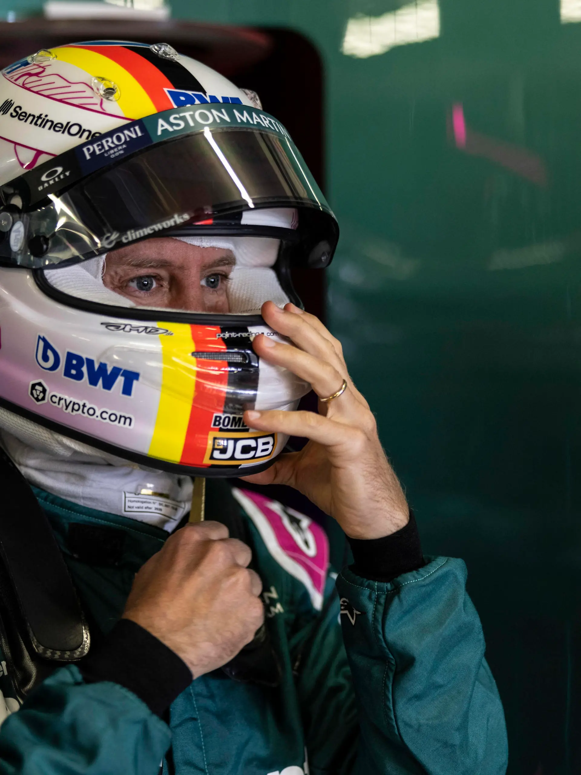  Formula 1 2021: Portuguese GP ALGARVE INTERNATIONAL CIRCUIT, PORTUGAL - APRIL 30: Sebastian Vettel, Aston Martin during the Portuguese GP at Algarve International Circuit on Friday April 30, 2021 in Portimao, Portugal. Photo by Glenn Dunbar / LAT Images Images PUBLICATIONxINxGERxSUIxAUTxHUNxONLY GP2103_092247_J5A1508