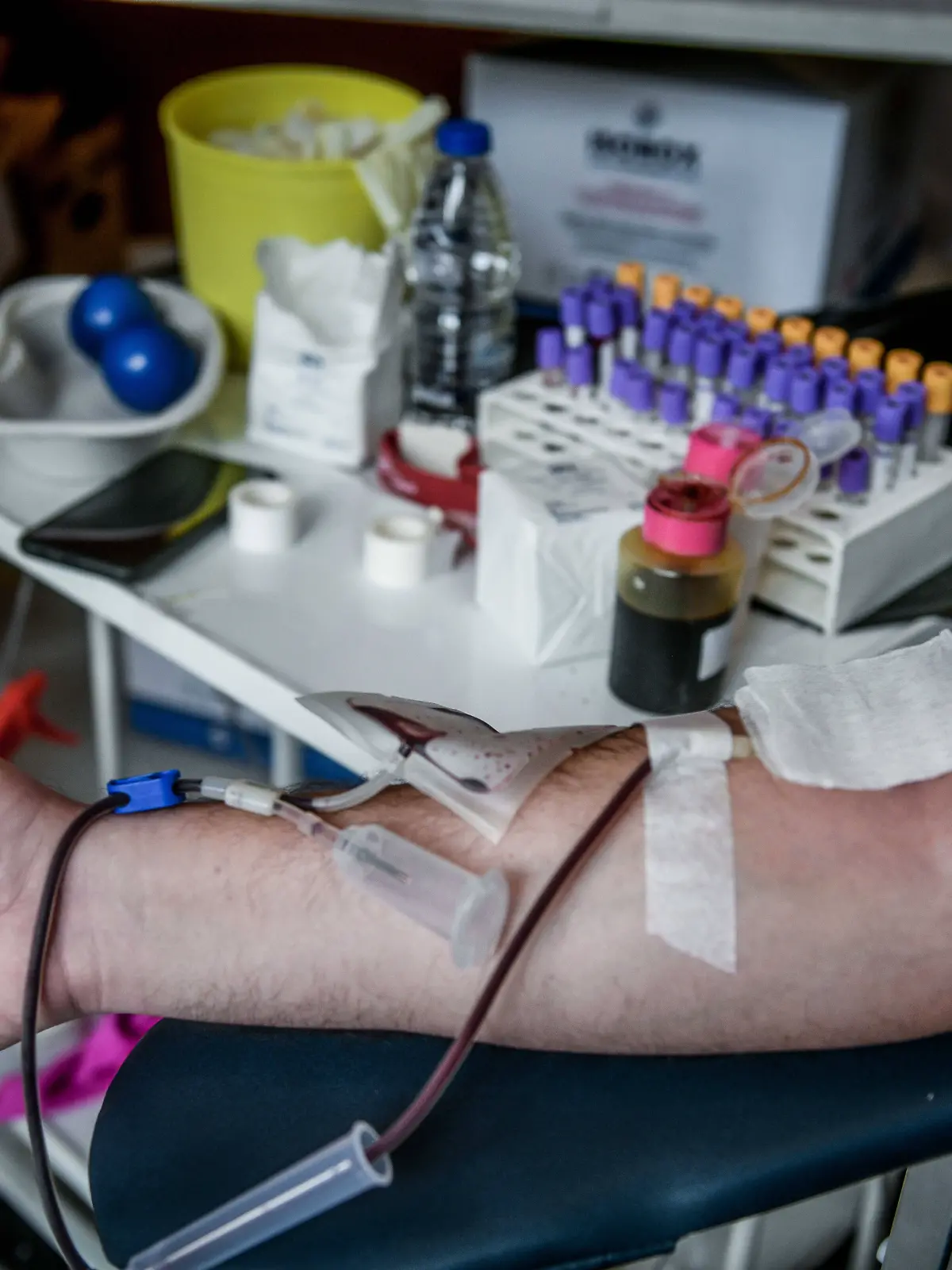 News Themen der Woche KW24 Athen, Griechenland - Freiwillige Blutspende im Garten des Präsidentenpalastes, durchgeführt vom Nationalen Blutspendezentrum EKA am Montag, 14. Juni 2021. World Blood Donor Day 2021, Weltblutspendetag 2021. Symbolfoto Athen-Weltblutspendetag 2021 *** Athens, Greece Voluntary blood donation in the garden of the Presidential Palace, carried out by the National Blood Donor Centre EKA on Monday, June 14, 2021 World Blood Donor Day 2021, World Blood Donor Day 2021 symbol photo Athens World Blood Donor Day 2021 PUBLICATIONxNOTxINxGRE ANE5324015