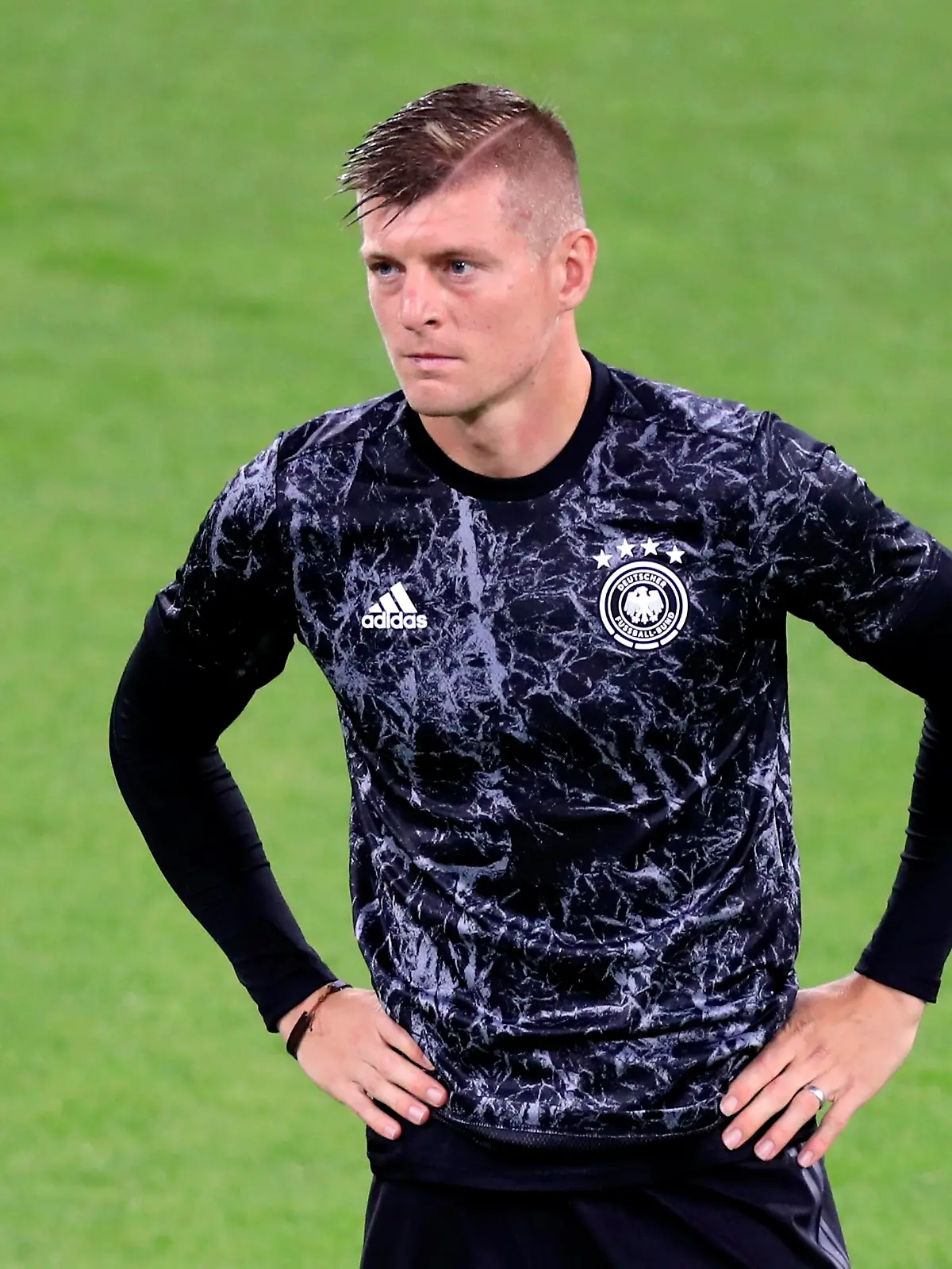 Toni Kroos beklagt Schwarz-Weiß-Denken in Deutschland.