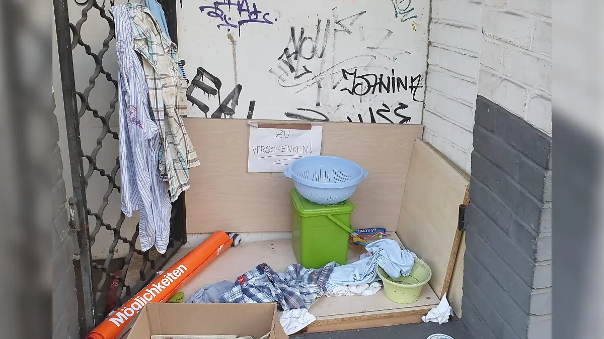 "Zu verschenken"-Box in Wiesbaden
