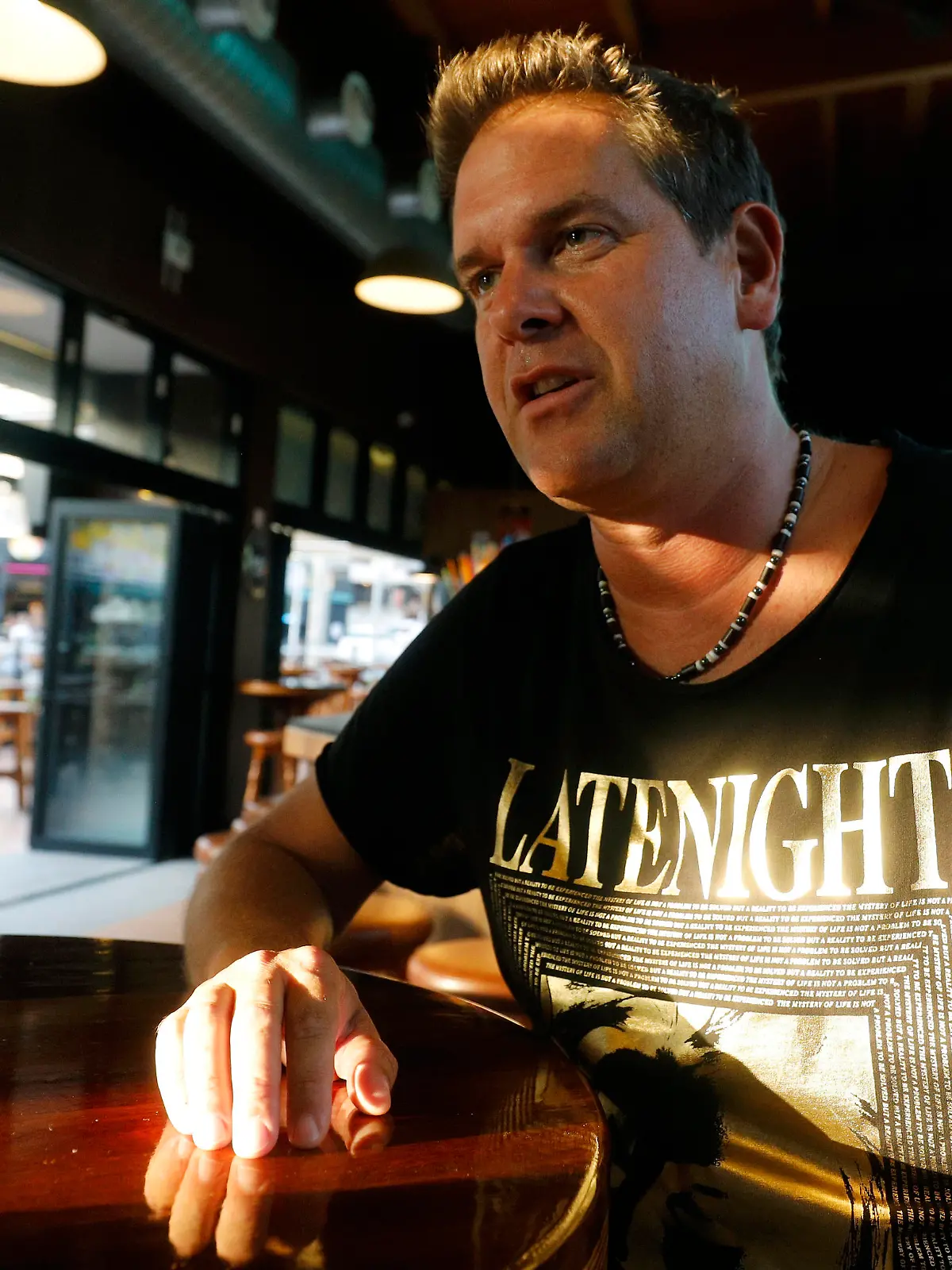 Der deutsche Sänger Peter Wackel bei einem Interview im Bierkönig. Er gehört zu den bekanntesten deutschen Sängern an der Playa de Palma.