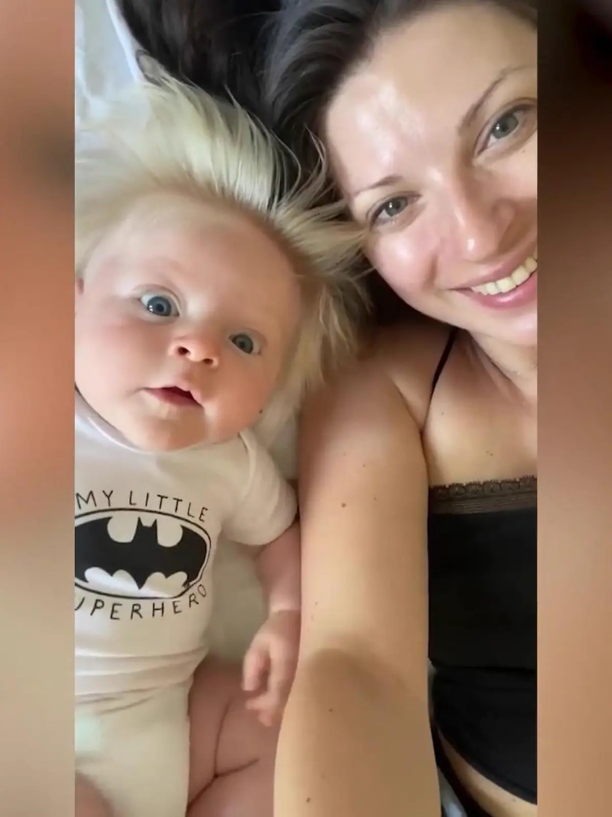 Baby David ähnelt dank seiner Frisur dem britischen Premierminister