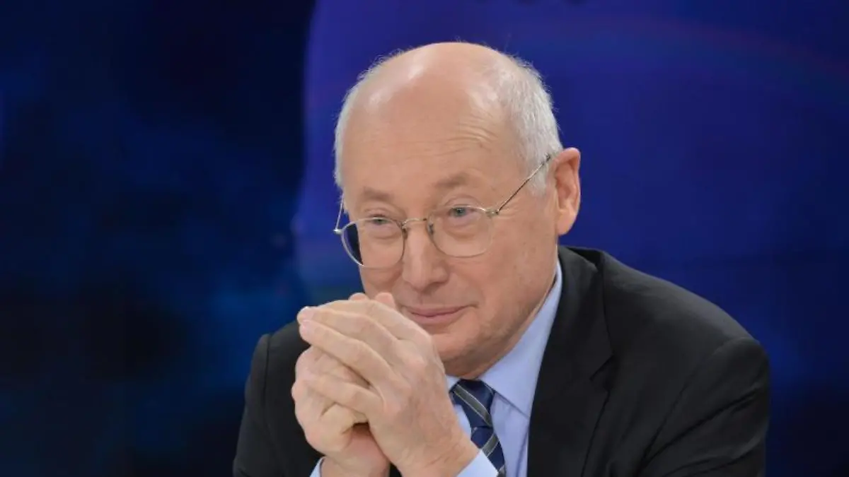 Stefan Aust