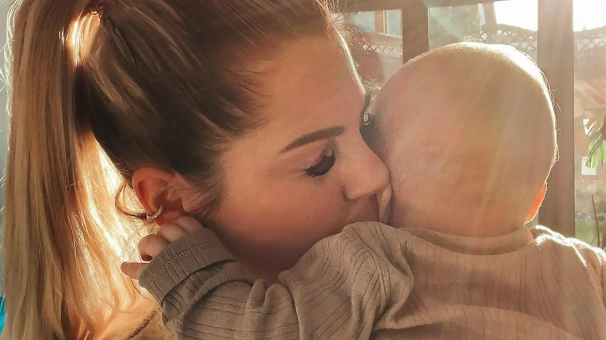 Jenny Frankhauser feiert besonderen Moment: Söhnchen Damian hat zum erste Mal Mama gesagt.