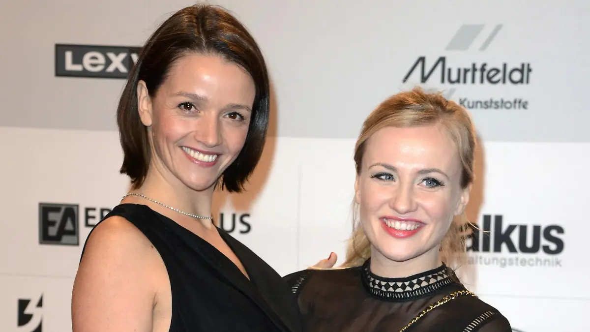 Kaja Schmidt-Tychsen und Ania Niedieck bei der 11. Kinderlachen Gala in der Westfalenhalle. Dortmund, 28.11.2015 Foto:xO.xHausenx/xFuturexImage
Kaja Schmidt Tychsen and Ania Niedieck at the 11 Children laughing Gala in the Westfalenhalle Dortmund 28 11 2015 Photo XO xHausenx xFuturexImage