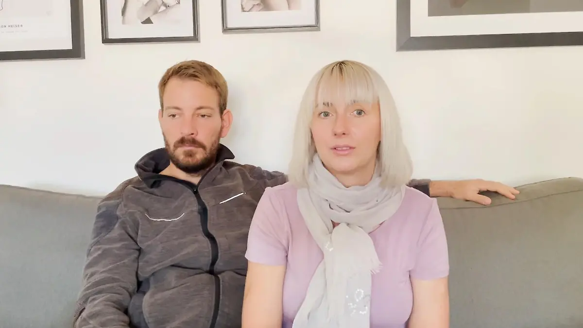 Annas Sohn zeigt die gleichen Symptome Gerald und Anna Heiser an Corona erkrankt