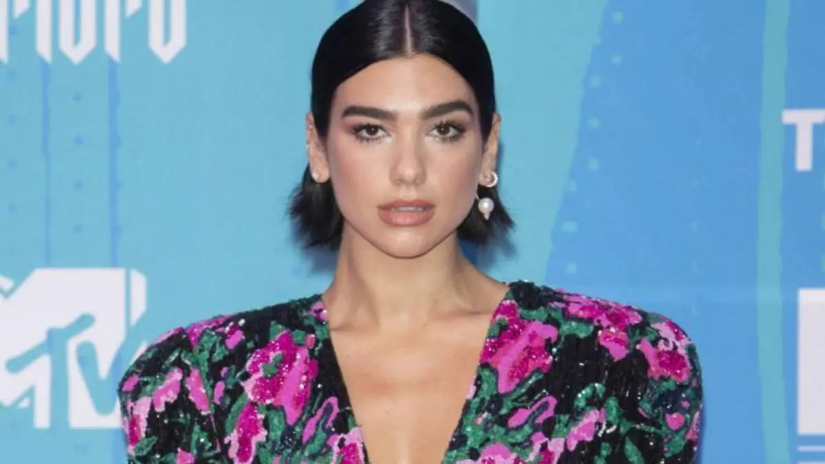 Dua Lipa: Konzert wegen Sandsturm gecancelt