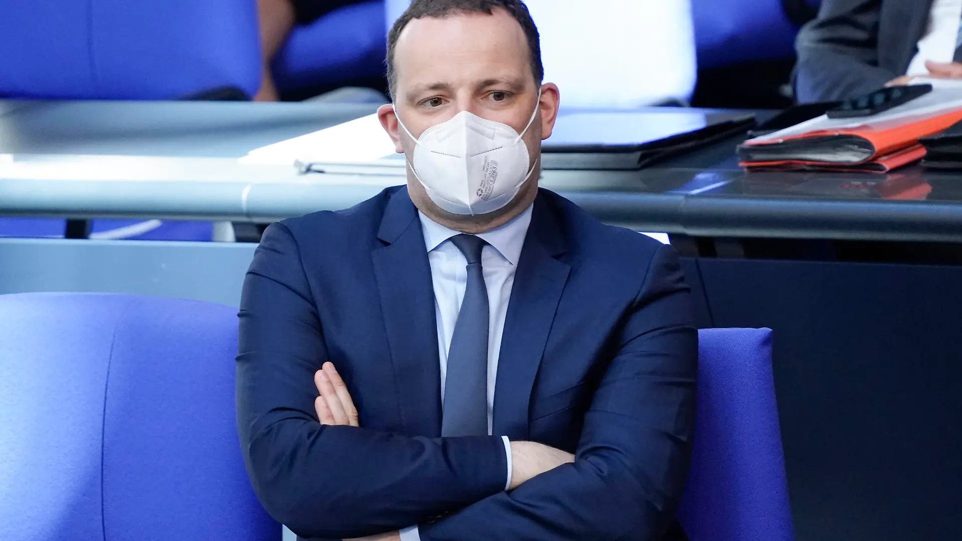 Deutscher Bundestag 234. Sitzung, Plenum und Debatte Aktuell, 11.06.2021, Berlin, Jens Spahn der Bundesminister fuer Gesundheit im Portrait auf der Regierungsbank zum Thema Epidemische Lage nationaler Tragweite bei der 234. Sitzung des Deutschen Bundestag in Berlin Berlin Berlin Deutschland *** German Bundestag 234 session, plenary and debate Current, 11 06 2021, Berlin, Jens Spahn the Federal Minister of Health in portrait on the government bench on the subject Epidemic situation of national scope at the 234 session of the German Bundestag in Berlin Berlin Germany