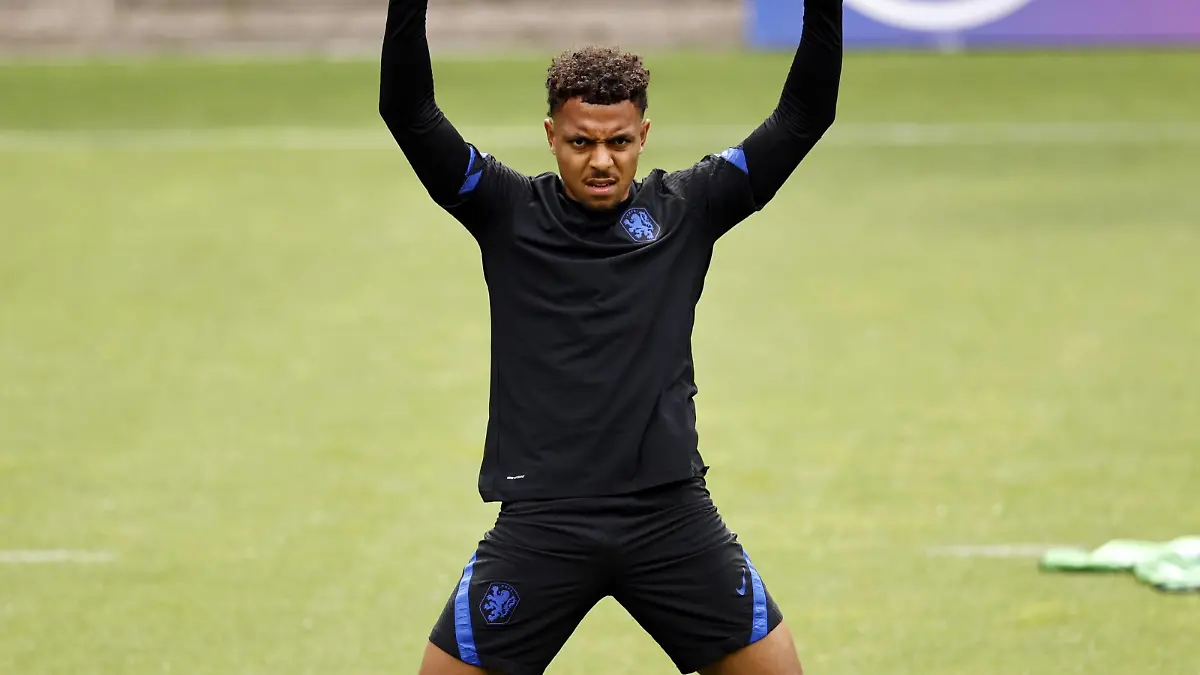 ZEIST - Donyell Malen during a training session of the Dutch national team, Nationalteam on the KNVB Campus on June 20, 2021 in Zeist, the Netherlands. ANP MAURICE VAN STEEN EURO 2020 2020/2021 xVIxANPxSportx/xxANPxIVx *** ZEIST Donyell Malen during a training session of the Dutch national team on the KNVB Campus on June 20, 2021 in Zeist, the Netherlands ANP MAURICE VAN STEEN EURO 2020 2021 xVIxANPxSportx xxANPxIVx 432800336 