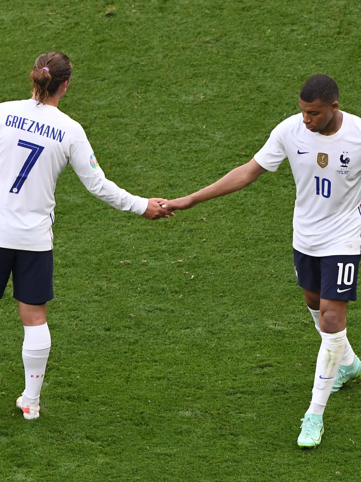 DECEPTION - FAIR PLAY - 10 KYLIAN MBAPPE FRA FOOTBALL : Hongrie vs France - UEFA EURO, EM, Europameisterschaft,Fussball 2020 - 19/06/2021 AnthonyBIBARD/FEP/Panoramic PUBLICATIONxNOTxINxFRAxITAxBEL 