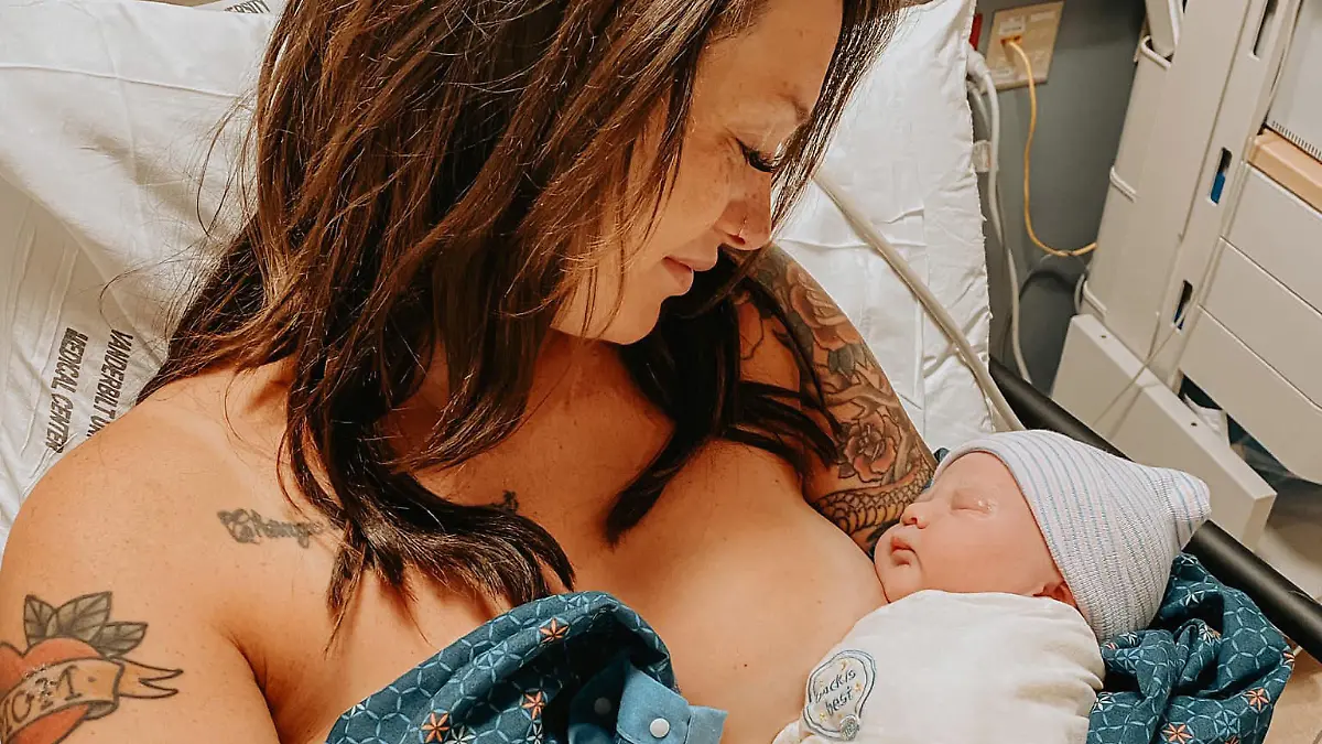 Mama Gayla Thompson und Baby Carson
