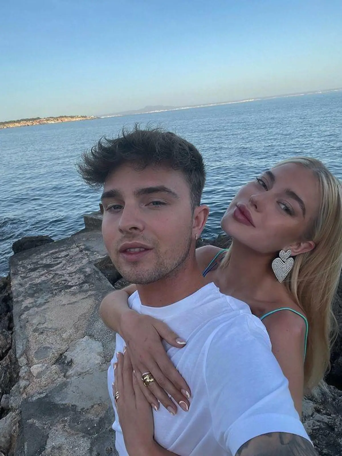 Hier noch MIT Filter: Mike Singer mit seiner Freundin Sophie Marstatt