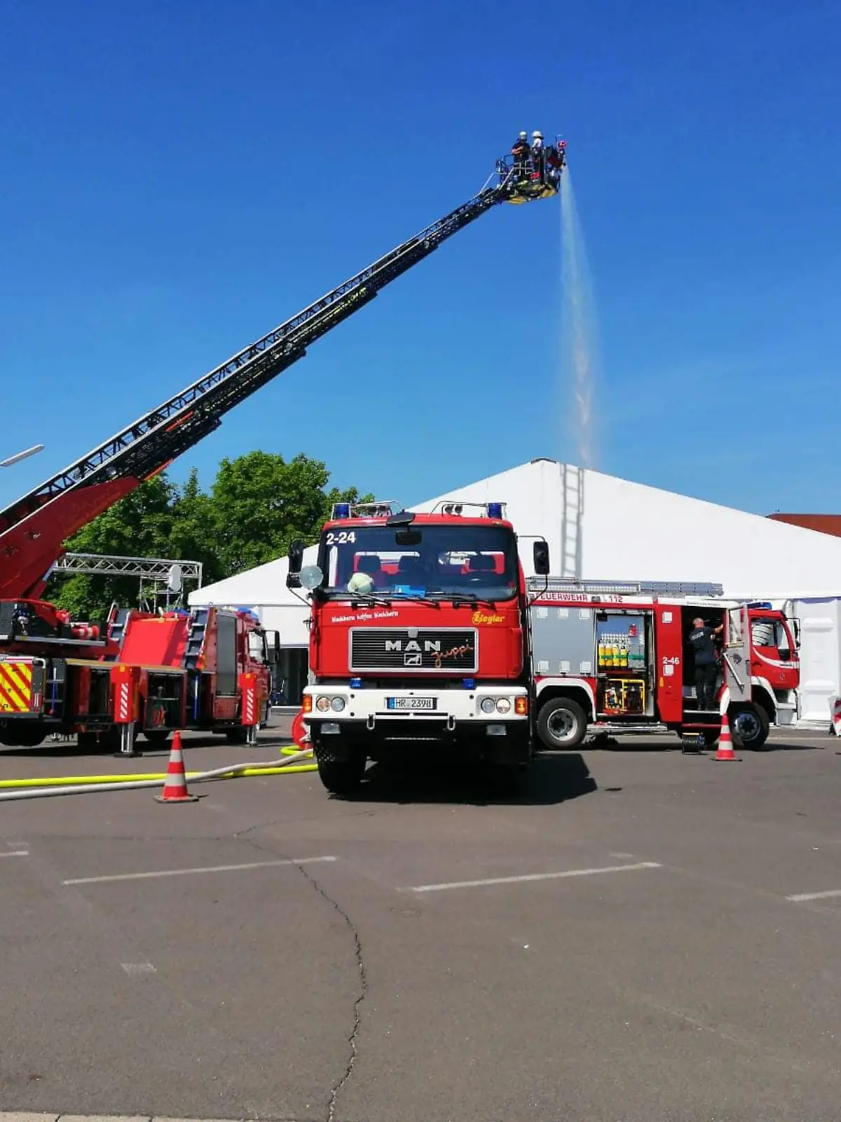 Freiwillige Feuerwehr kühlt Impfzentrum