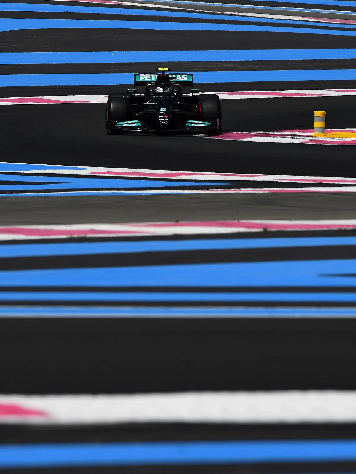LE CASTELLET, FRANCE - JUNE 18: Valtteri Bottas of Finland driving the (77) Mercedes AMG Petronas F1 Team Mercedes W12 on track during practice ahead of the F1 Grand Prix of France at Circuit Paul Ricard on June 18, 2021 in Le Castellet, France. (Photo by Rudy Carezzevoli/Getty Images)