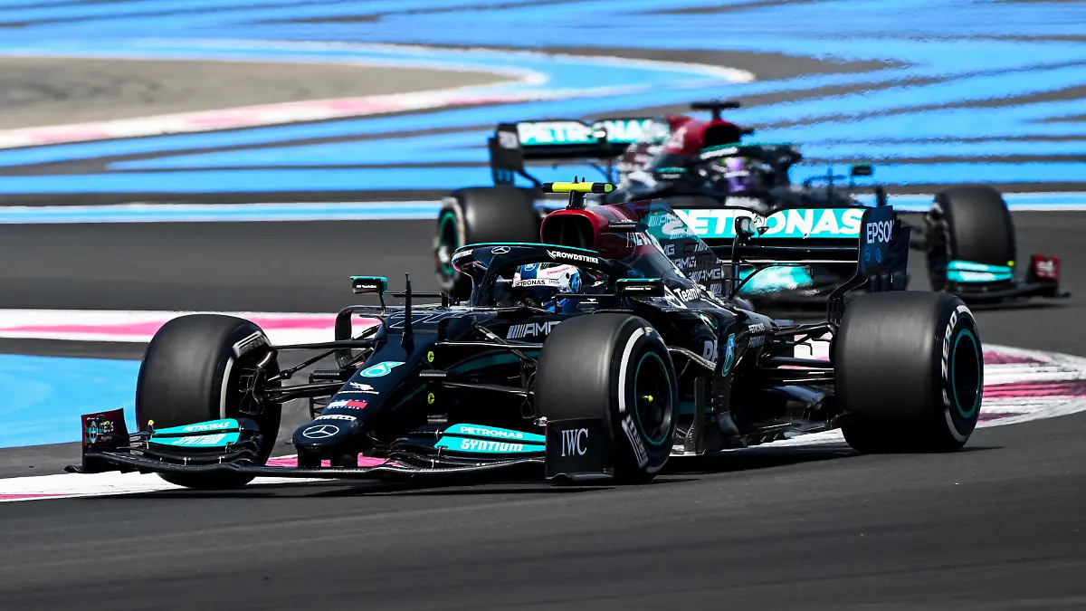Valtteri Bottas war im 1. Frankreich-Training schneller als Mercedes-Kollege Lewis Hamilton