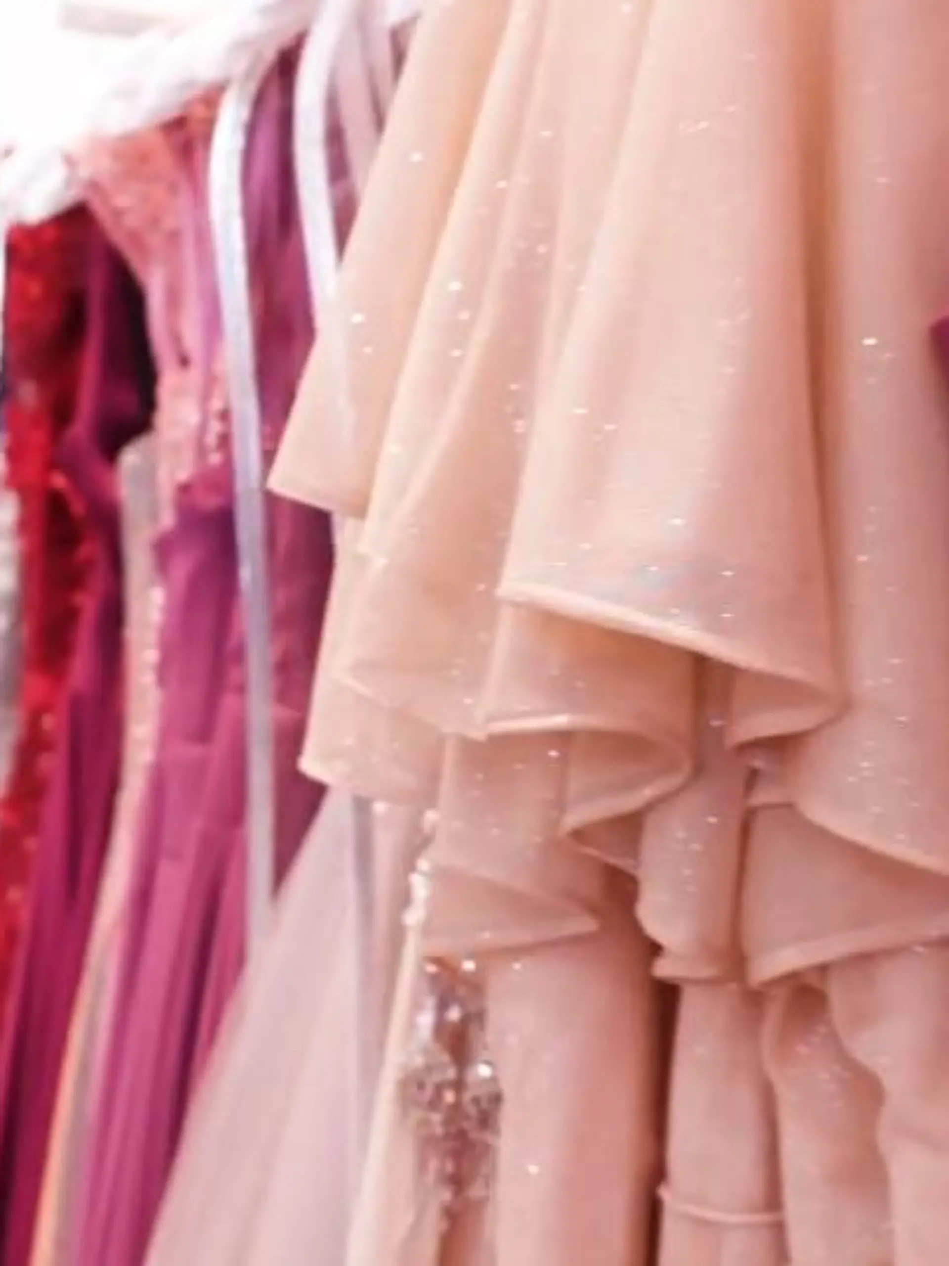 Bild zu: "Welches Kleid passt zu welcher Figur?"