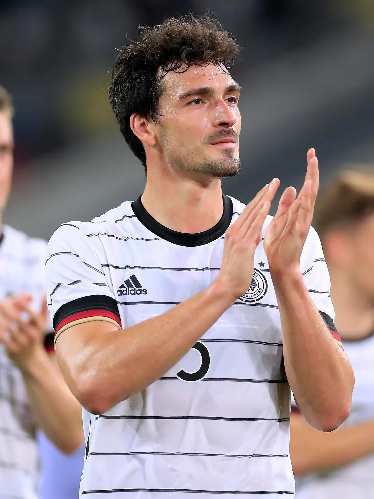 HUMMELS Mats Team Deutschland nach dem Spiel Deutschland - Lettland 7 : 1 am 07.06.2021 in Duesseldorf DFL REGULATIONS PROHIBIT ANY USE OF PHOTOGRAPHS as IMAGE SEQUENCES and/or QUASI-VIDEO *** HUMMELS Mats Team Germany after the match Germany Latvia 7 1 on 07 06 2021 in Duesseldorf DFL REGULATES PROHIBIT ANY USE OF PHOTOGRAPHS as IMAGE SEQUENCES and or QUASI VIDEO 
