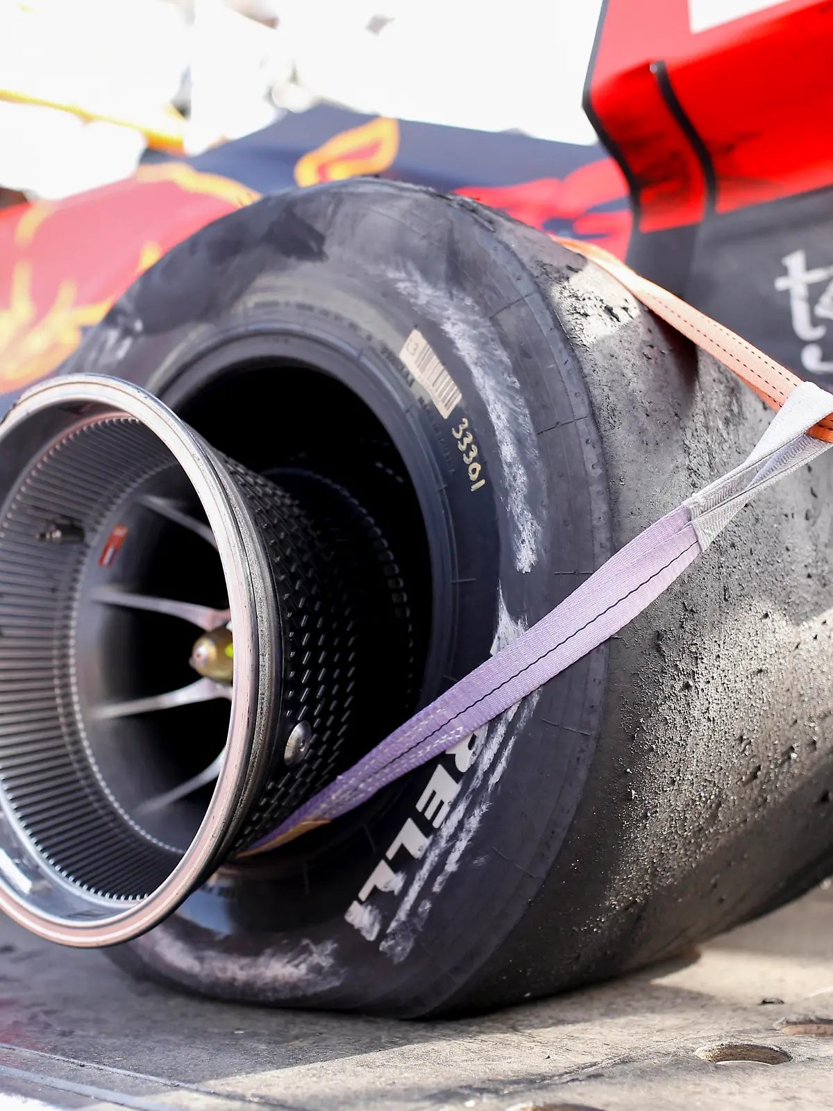 Car of 33 Max Verstappen NED, Red Bull Racing after crash, F1 Grand Prix of Azerbaijan at Baku City Circuit on June 6, 2021 in Baku, Azerbaijan. Photo by HOCH ZWEI Baku Azerbaijan *** Car of 33 Max Verstappen NED, Red Bull Racing after crash, F1 Grand Prix of Azerbaijan at Baku City Circuit on June 6, 2021 in Baku, Azerbaijan Photo by HOCH ZWEI Baku Azerbaijan 