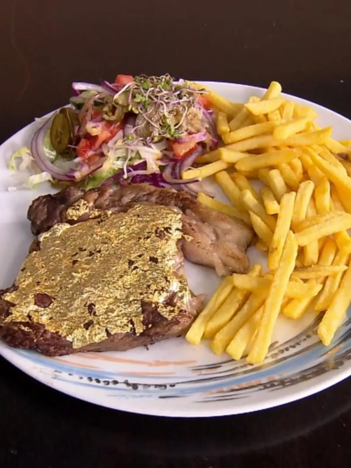 Bild zu: "Imbiss verkauft Goldsteaks"