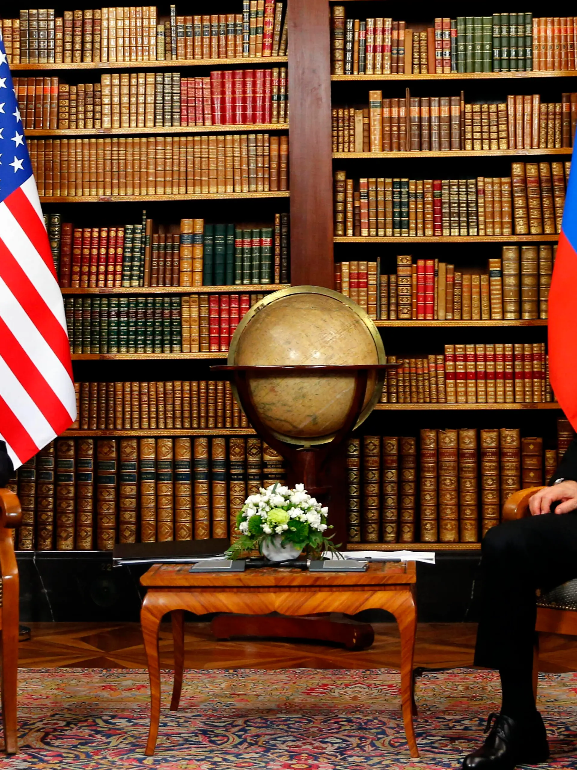 210616 -- GENEVA, June 16, 2021 -- U.S. President Joe Biden L and Russian President Vladimir Putin meet at the Villa La Grange in Geneva, Switzerland, June 16, 2021. Denis Balibouse/Pool via Xinhua SWITZERLAND-GENEVA-BIDEN-PUTIN-MEETING GuoxChen PUBLICATIONxNOTxINxCHN 