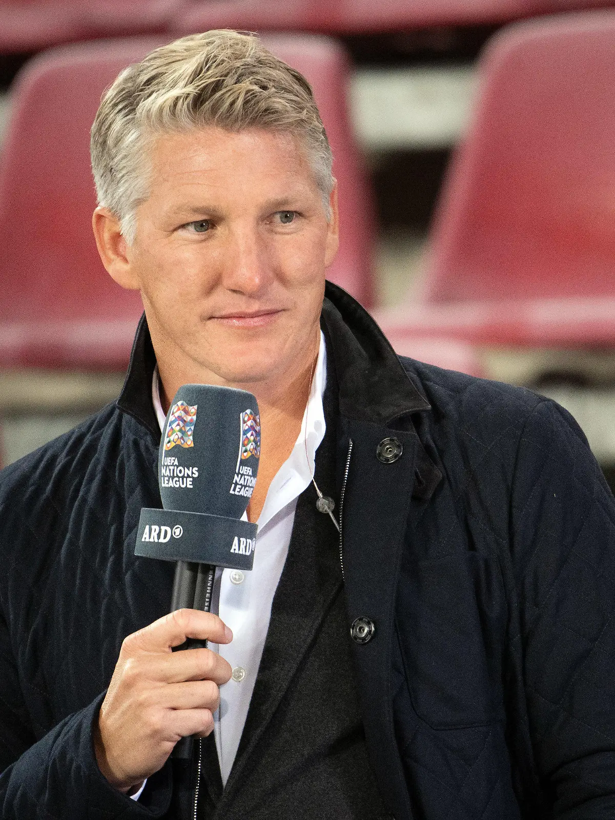 ARCHIV - 13.10.2020, Nordrhein-Westfalen, Köln: Bastian Schweinsteiger als Experte der ARD. TV-Experte Bastian Schweinsteiger kann die Kaderzusammenstellung von Bundestrainer Joachim Löw für die Fußball-EM nicht ganz nachvollziehen. Es sei ihm «ein Rätsel, wieso Jérôme Boateng nicht nominiert wurde». Foto: Federico Gambarini/dpa +++ dpa-Bildfunk +++