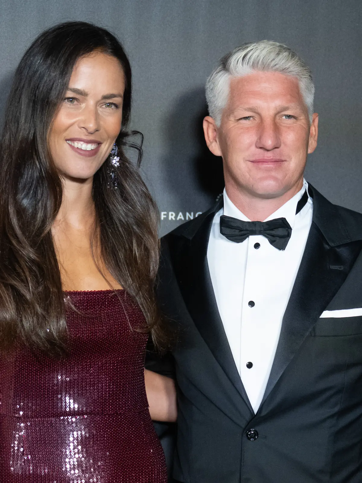Ana Ivanović und Bastian Schweinsteiger bei einem ihrer letzten gemeinsamen Auftritte auf dem roten Teppich im September 2024. 