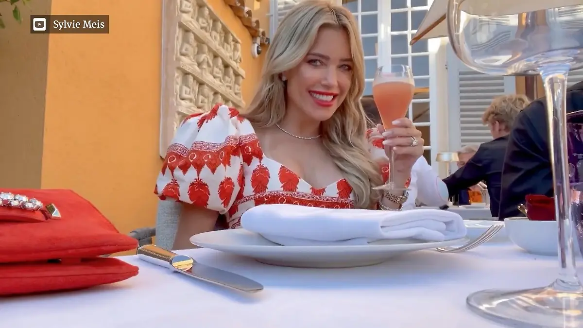 Sylvie Meis veröffentlicht ersten Urlaubs-Vlog Was für eine Bikini-Figur: