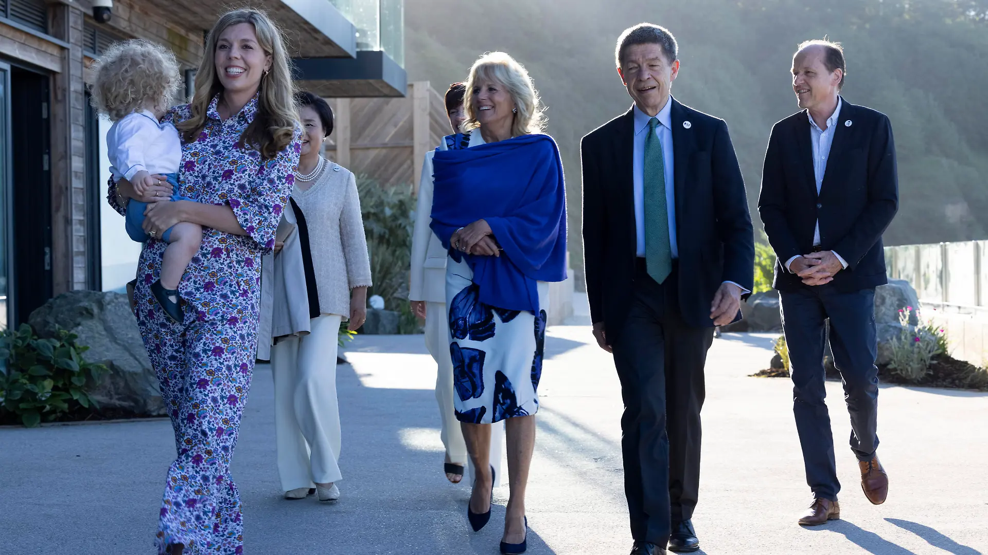 12/06/2021. Carbis Bay, United Kingdom. Prime Ministerâs wife Carrie Johnson holds her son Wilfred as she walks with partners of the leaders of the G7 during the G7 Leaders Summit in Carbis Bay., Credit:Simon Dawson / Avalon