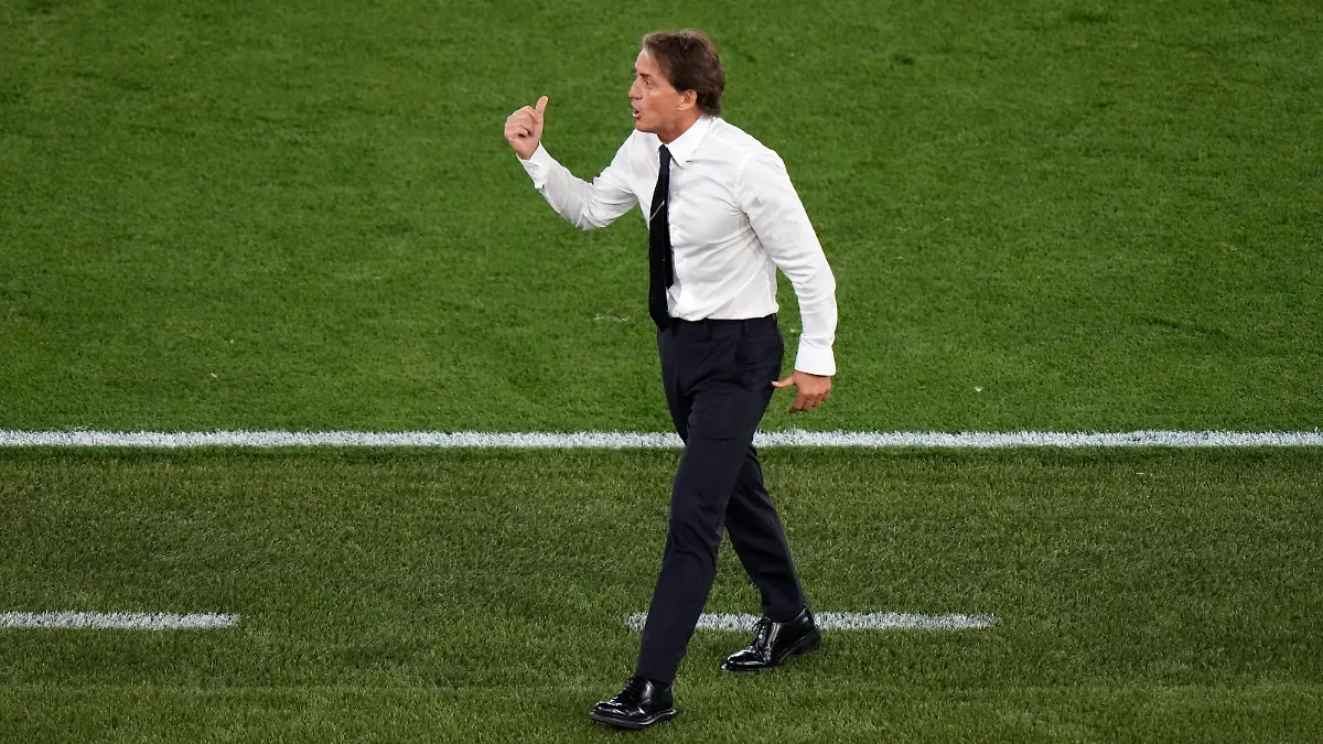 ROME, ITALY - JUNE 11: Roberto Mancini, Head Coach of Italy reacts during the UEFA Euro 2020 Championship Group A match between Turkey and Italy at the Stadio Olimpico on June 11, 2021 in Rome, Italy. (Photo by Andrew Medichini - Pool/Getty Images)