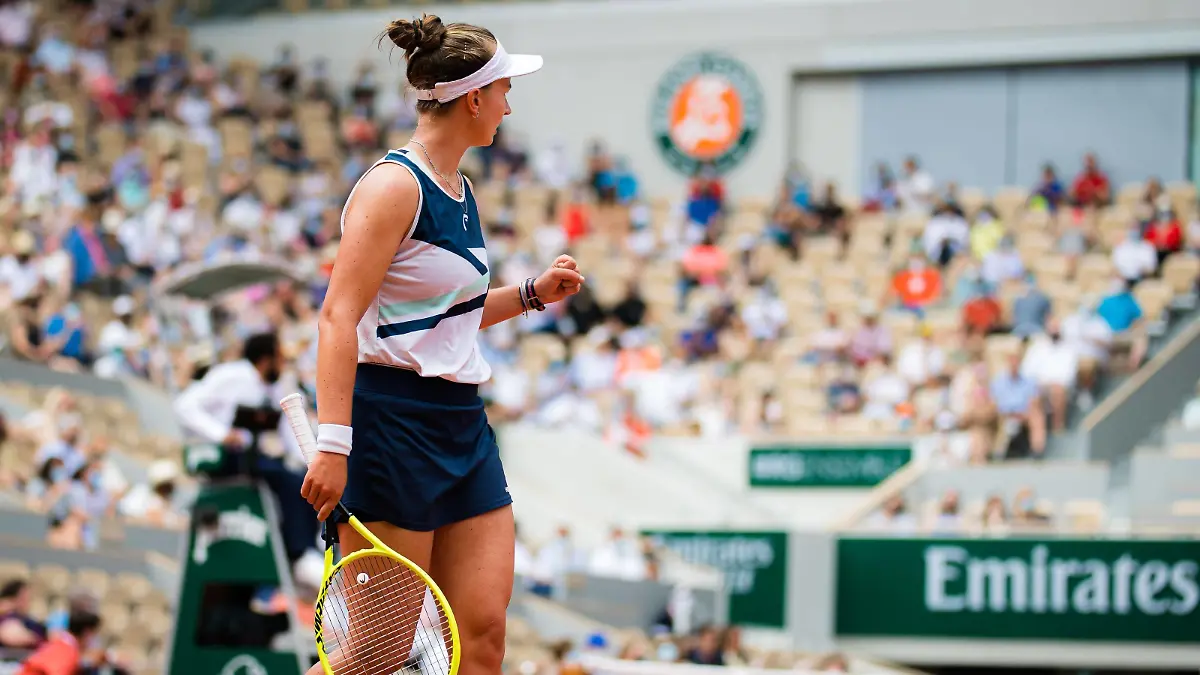Mandatory Credit: Photo by Rob Prange/Shutterstock 12070193l Barbora Krejcikova of the Czech Republic in action during the final of the 2021 Roland Garros Grand Slam Tournament 2021 Roland Garros Day 14 - 12 Jun 2021 2021 Roland Garros Day 14 - 12 Jun 2021 PUBLICATIONxINxGERxSUIxAUTXHUNxGRExMLTxCYPxROMxBULxUAExKSAxONLY Copyright: xRobxPrange/Shutterstockx 12070193l 