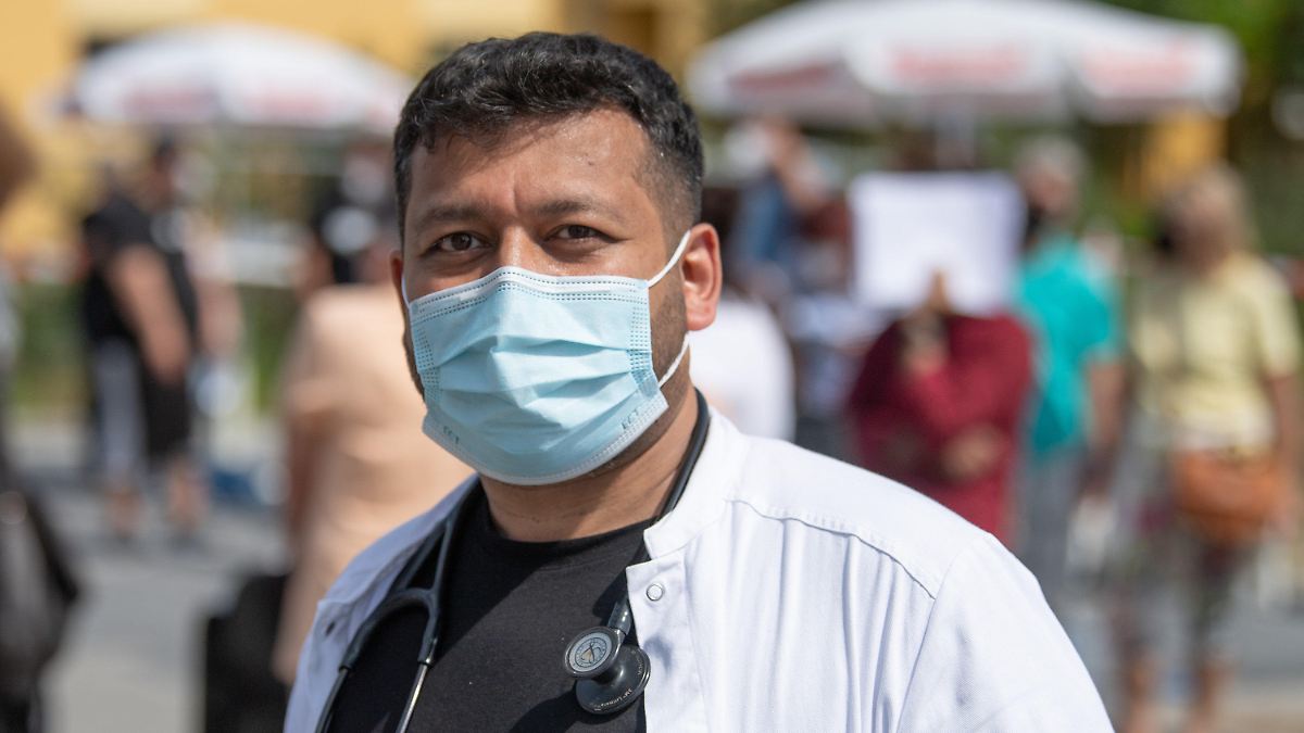 Hausarzt Ohne Termin In Der Nähe Hausarzt impft ohne Termin - 2.000 Menschen kommen