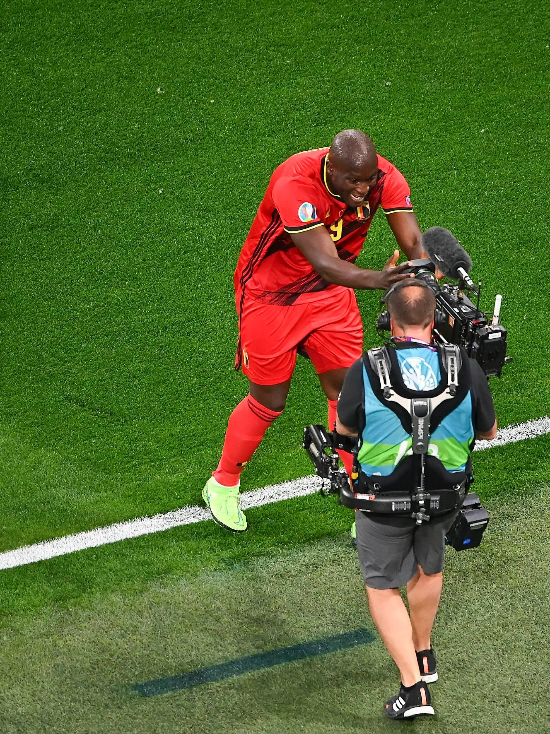 ST PETERSBURG, RUSSIA - JUNE 12 : Romelu Lukaku forward of Belgium celebrates scoring the 1-0 with the camera pictured during the 16th UEFA EURO, EM, Europameisterschaft,Fussball 2020 Championship Group B match between Belgium and Russia on June 12, 2021 in St Petersburg, Russia, 12/06/2021 FOOTBALL : Belgique Vs Russie - Euro 2020 - Group B - 12/06/2021 Photonews/Panoramic PUBLICATIONxINxGERxSUIxAUTxHUNxONLY 