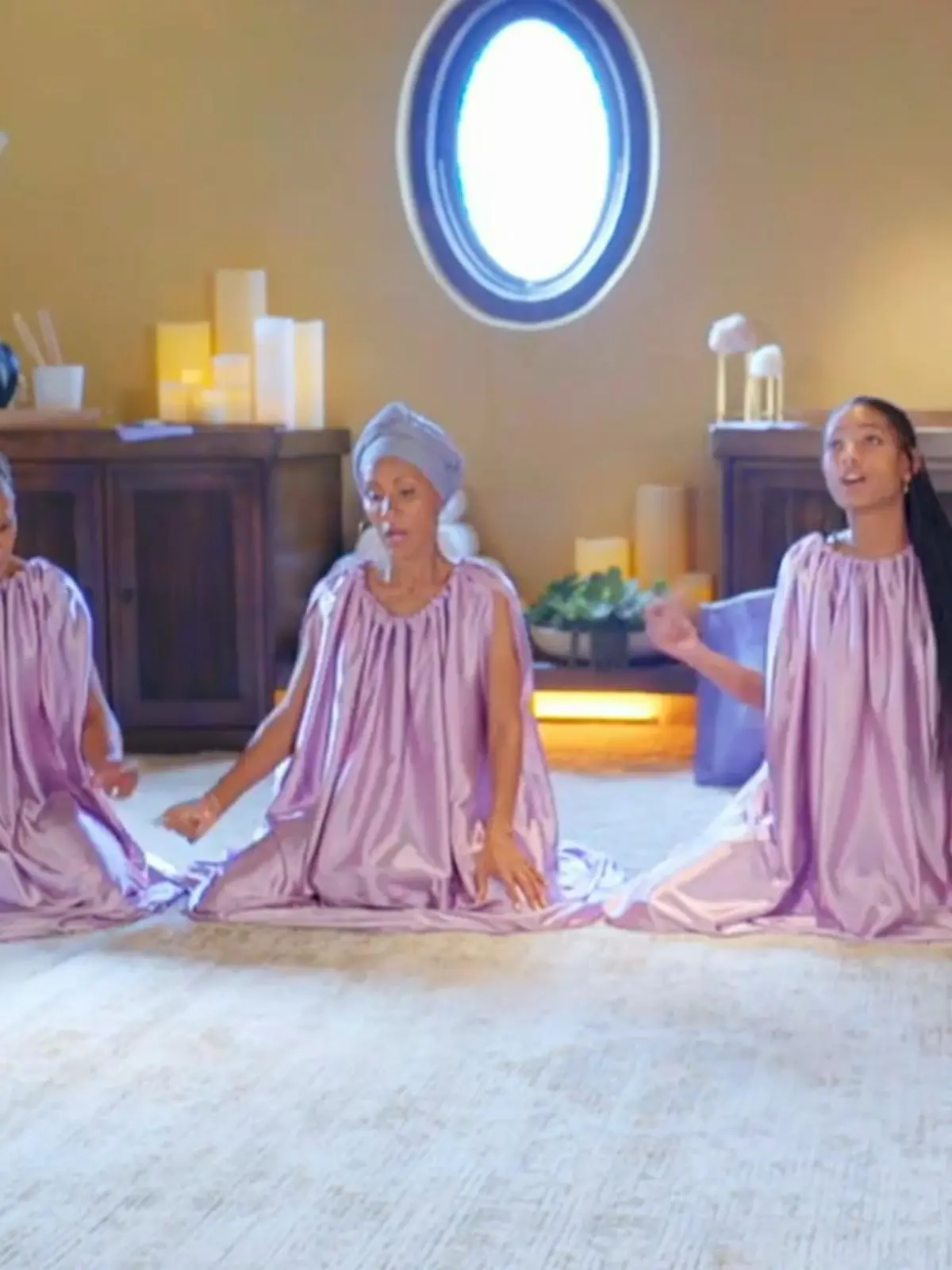 Bild zu: "Willow Smith und Jada Pinkett Smith nehmen Vagina-Dampfbad"